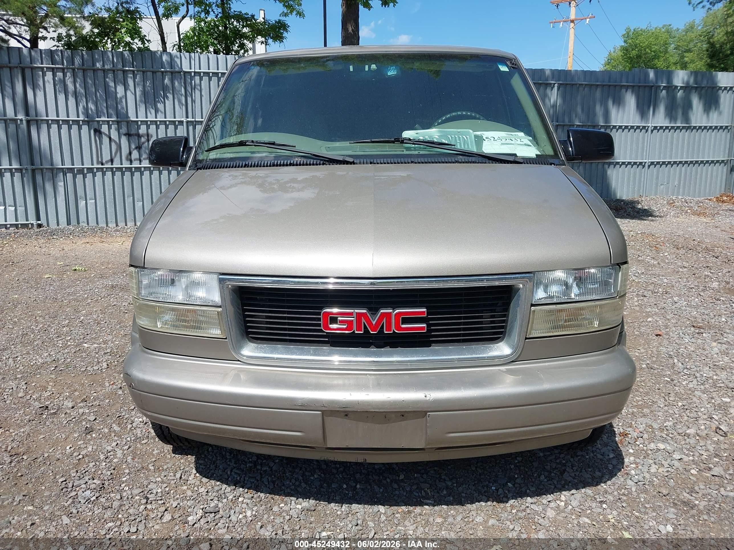 2001 Gmc Safari Sle Silver vin: 1GKDM19W81B519908