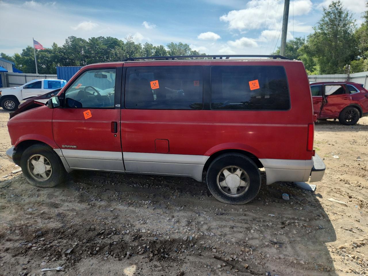 1997 Gmc Safari Xt Burgundy vin: 1GKDM19W9VB537579