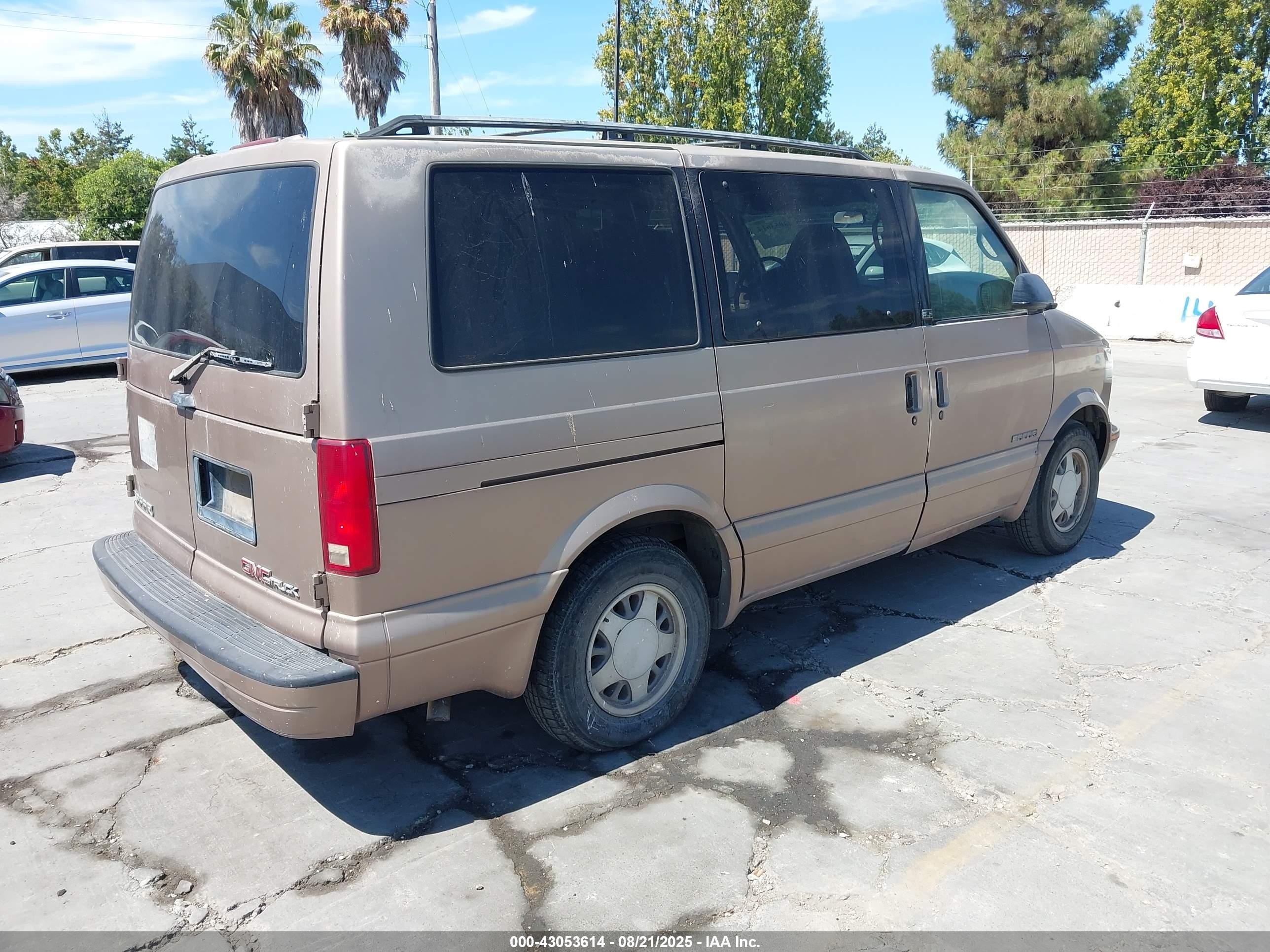 1997 Gmc Safari Passenger Slx Cmi Gold vin: 1GKDM19W9VB544659