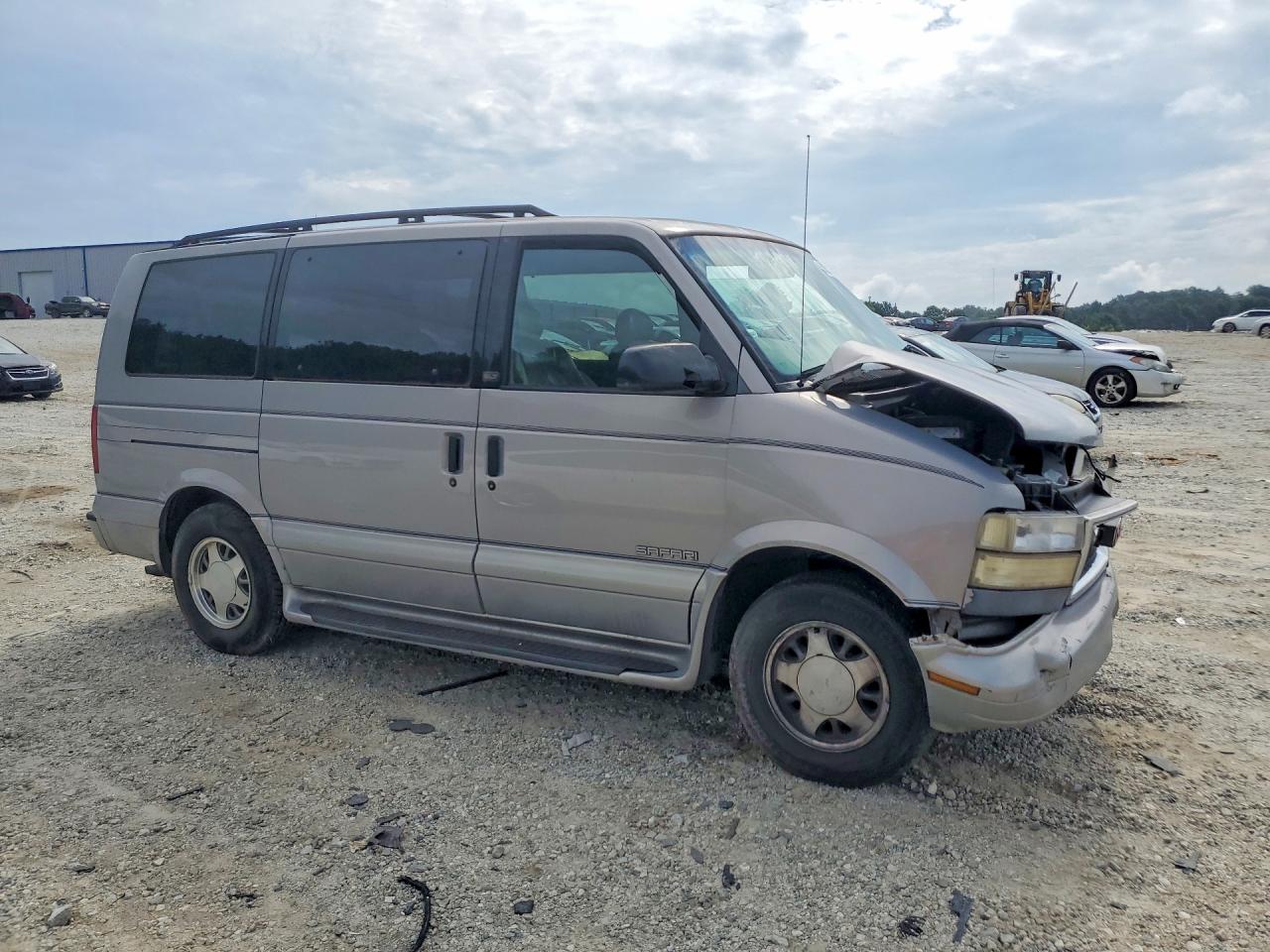 2000 Gmc Safari Xt Tan vin: 1GKDM19W9YB538784