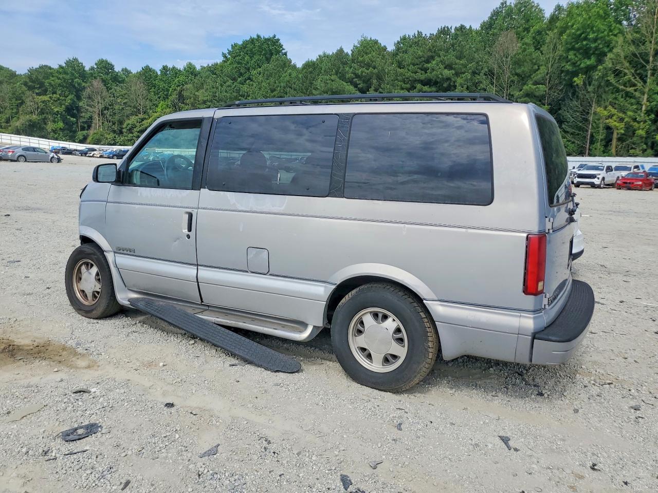 2000 Gmc Safari Xt Tan vin: 1GKDM19W9YB538784