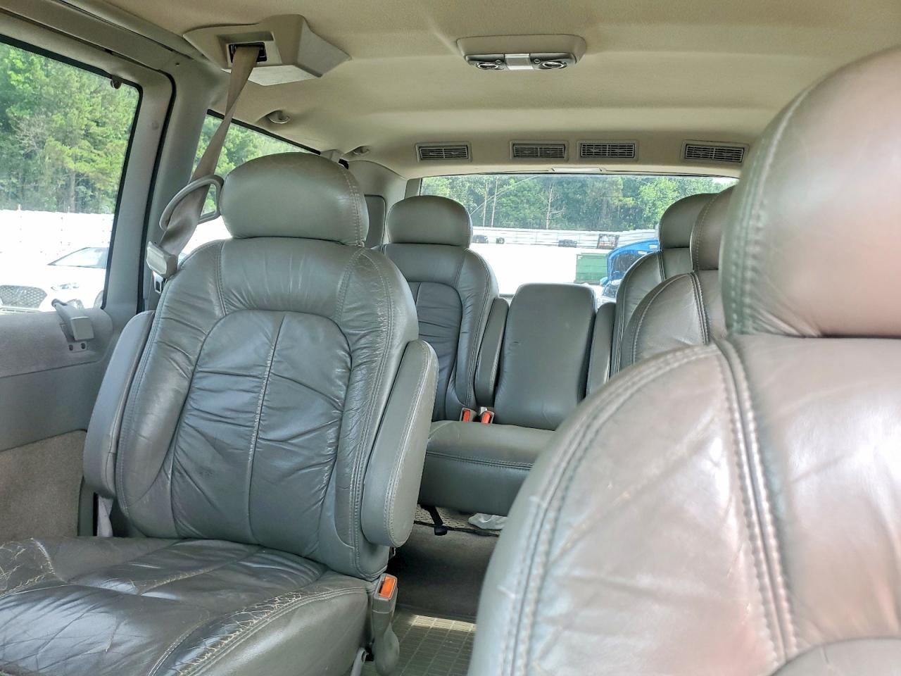 2000 Gmc Safari Xt Tan vin: 1GKDM19W9YB538784
