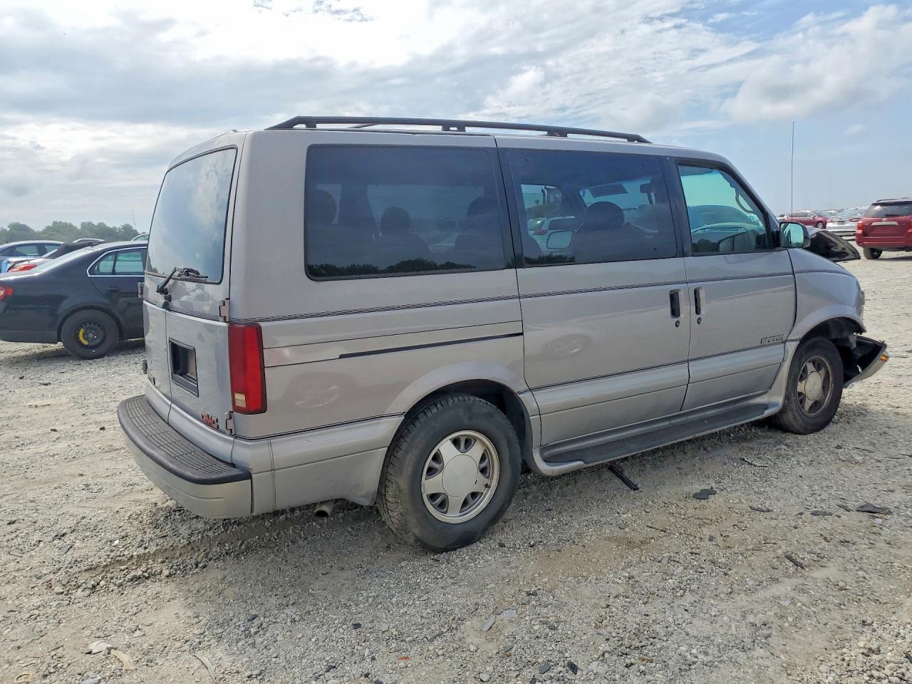 2000 Gmc Safari Xt Tan vin: 1GKDM19W9YB538784