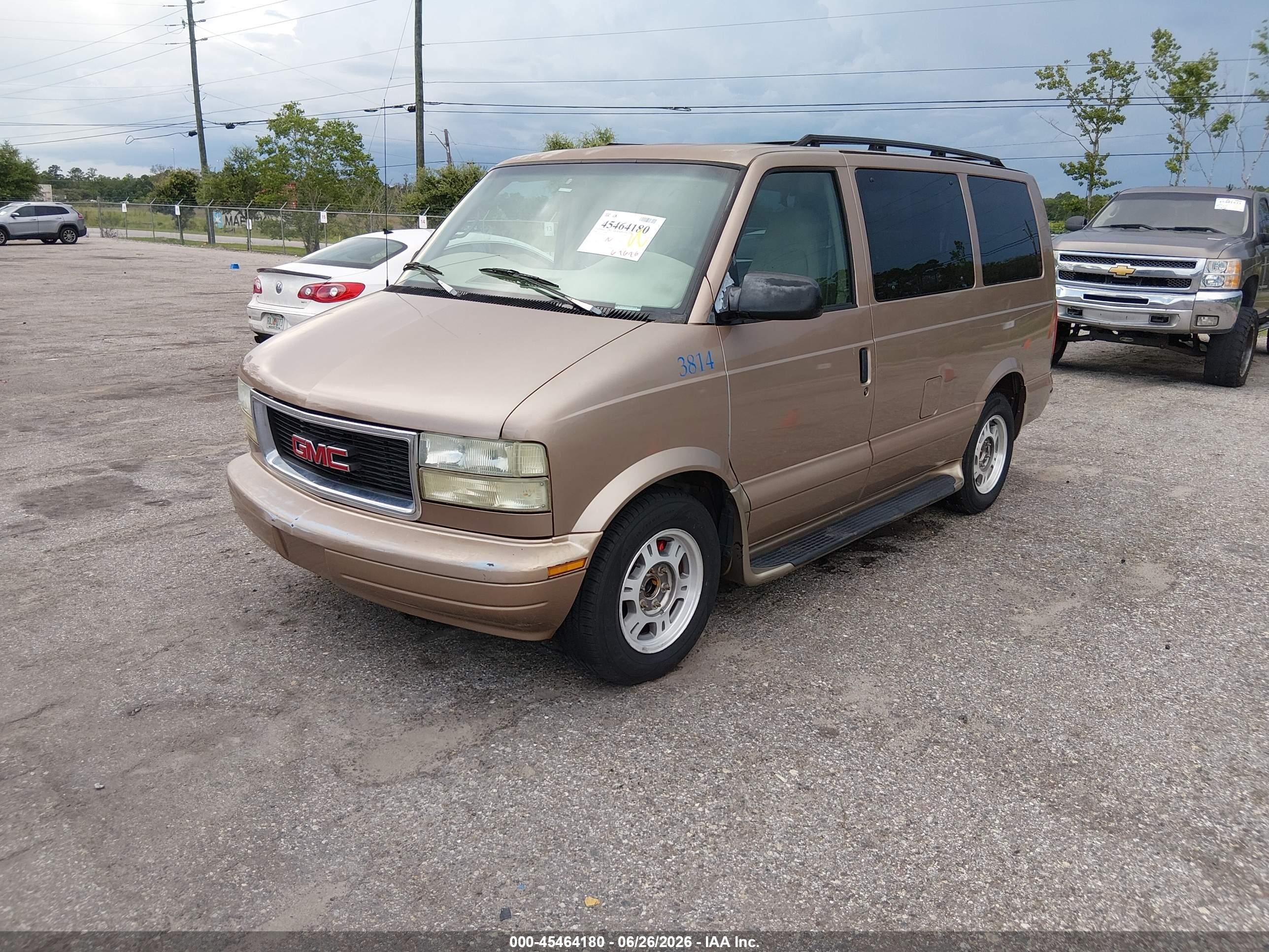 2004 Gmc Safari   Beige vin: 1GKDM19X24B500316
