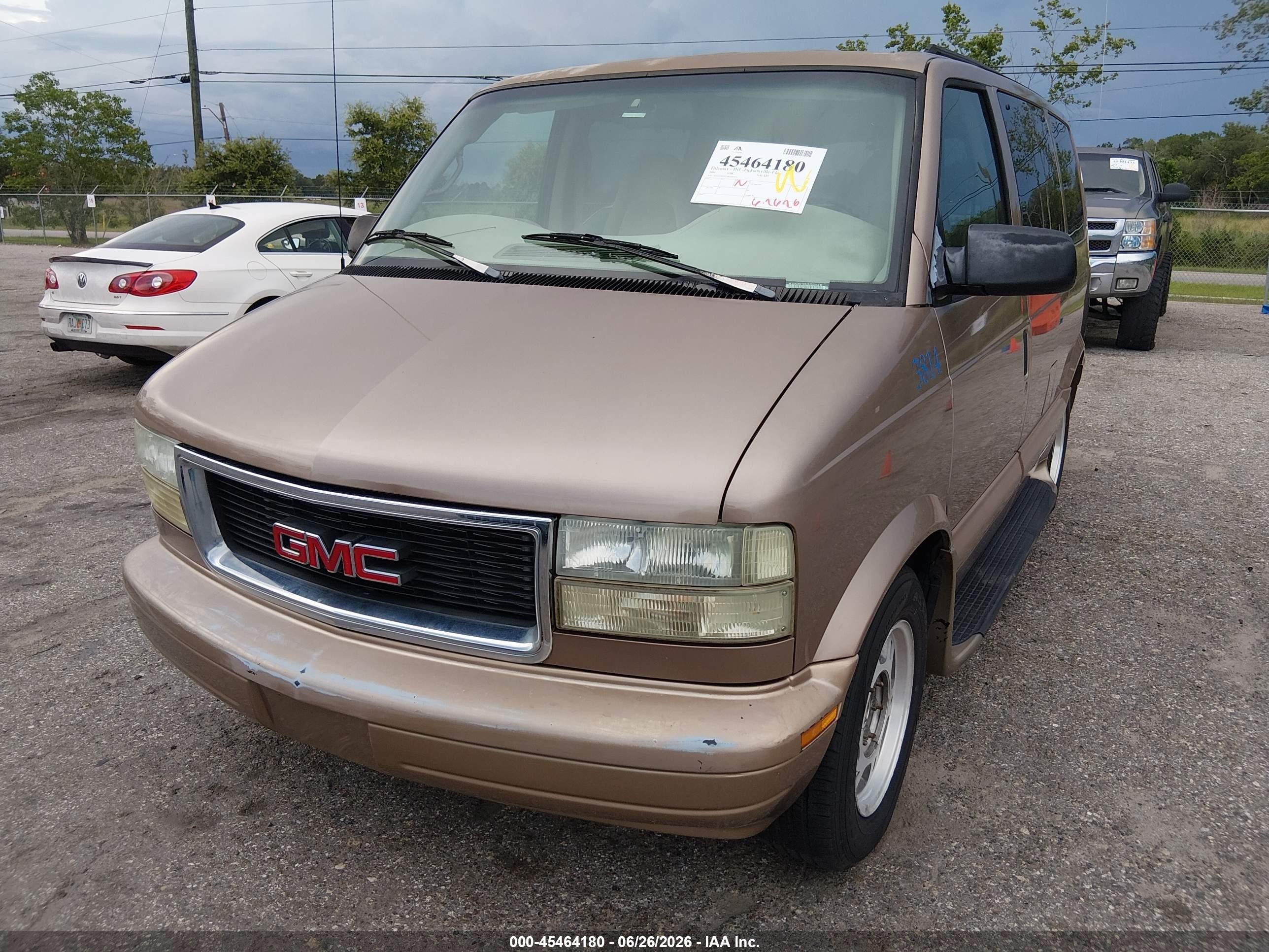 2004 Gmc Safari   Beige vin: 1GKDM19X24B500316