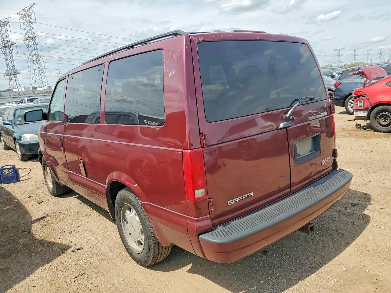 2005 Gmc Safari Xt Maroon vin: 1GKDM19X25B504710