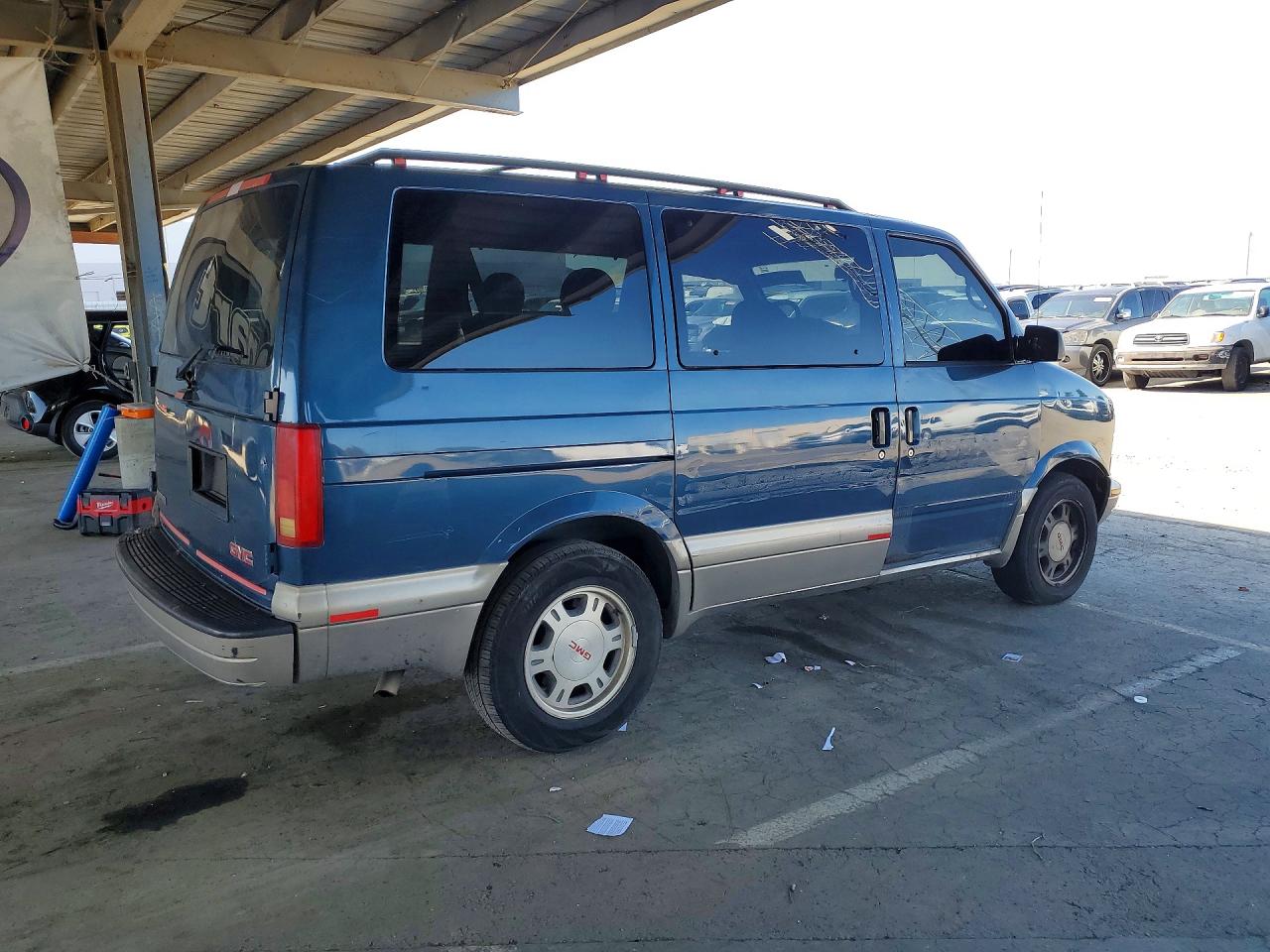 2005 Gmc Safari Xt Charcoal vin: 1GKDM19X55B500778