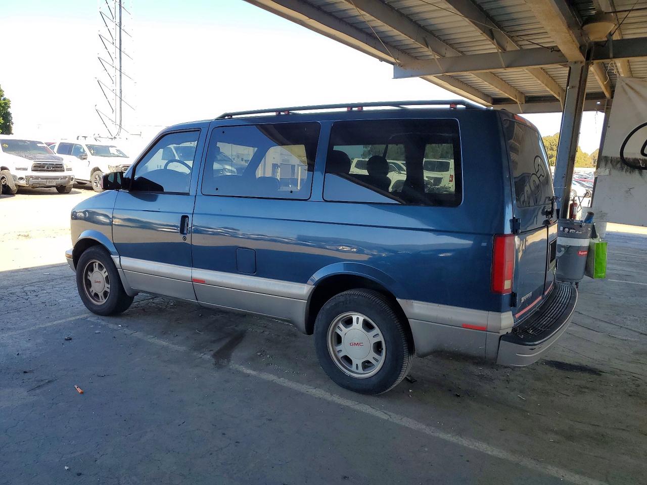 2005 Gmc Safari Xt Charcoal vin: 1GKDM19X55B500778