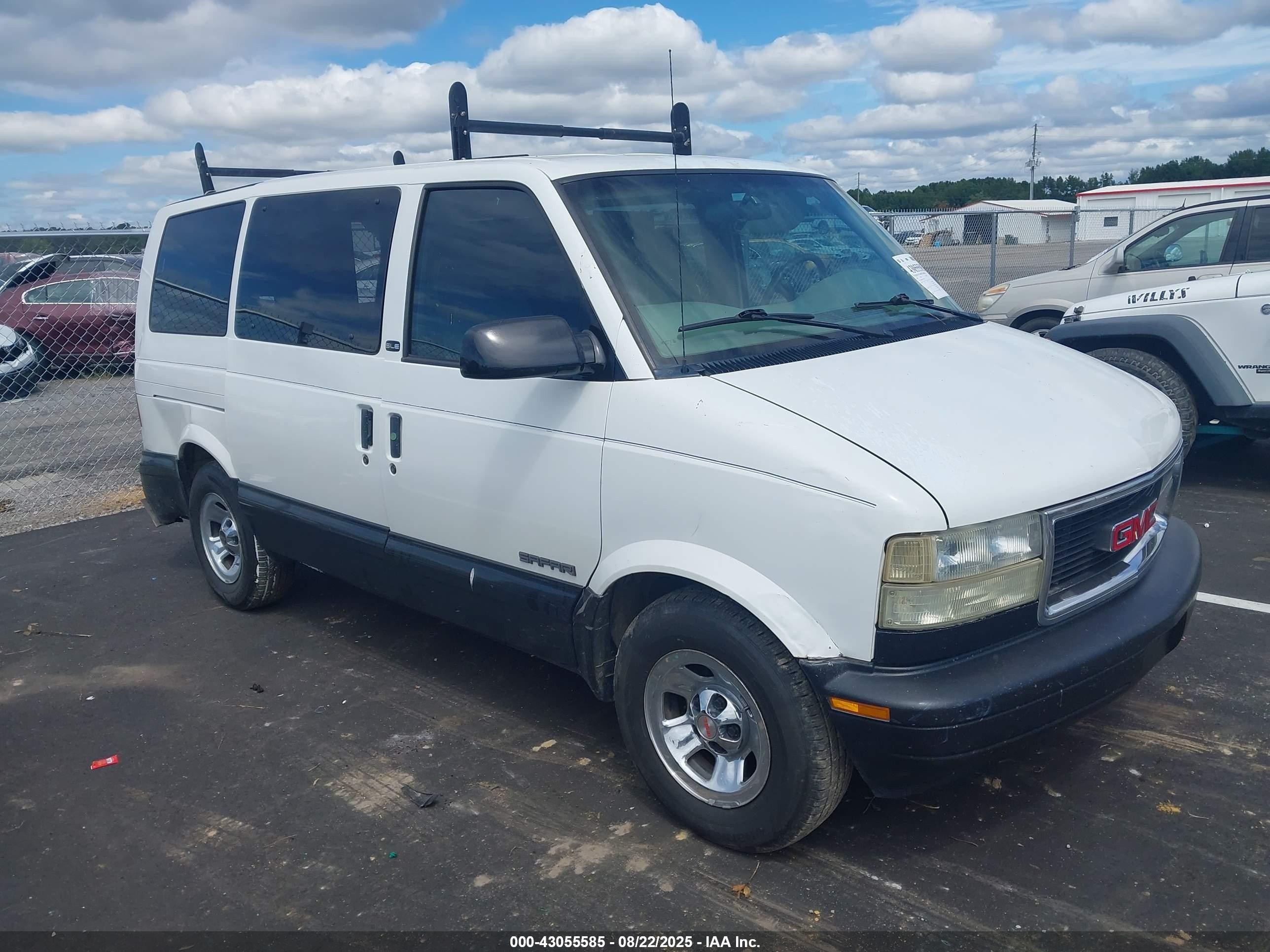1GKDM19X62B502292