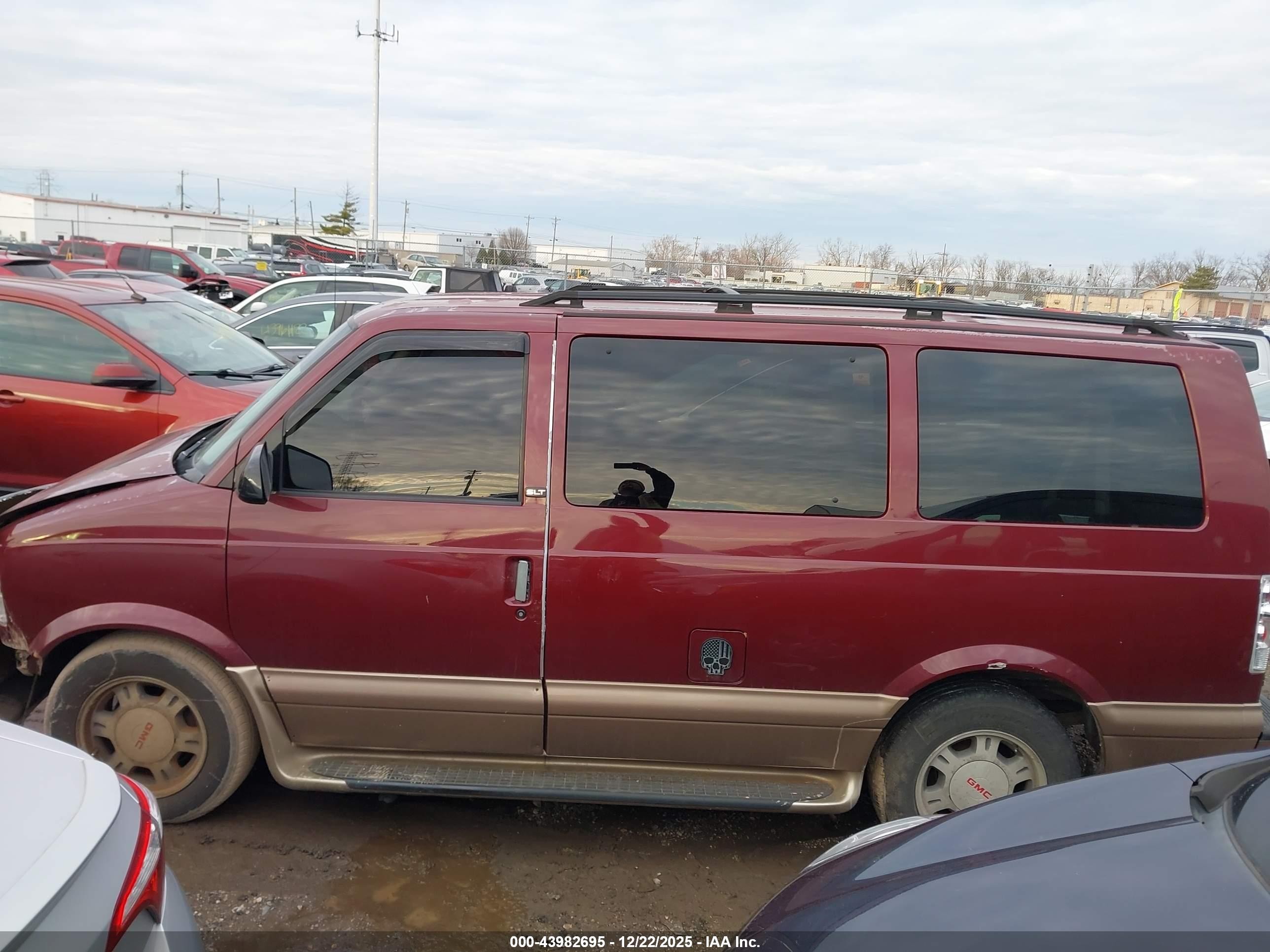 2004 Gmc Safari   Бордовый vin: 1GKDM19X64B507480