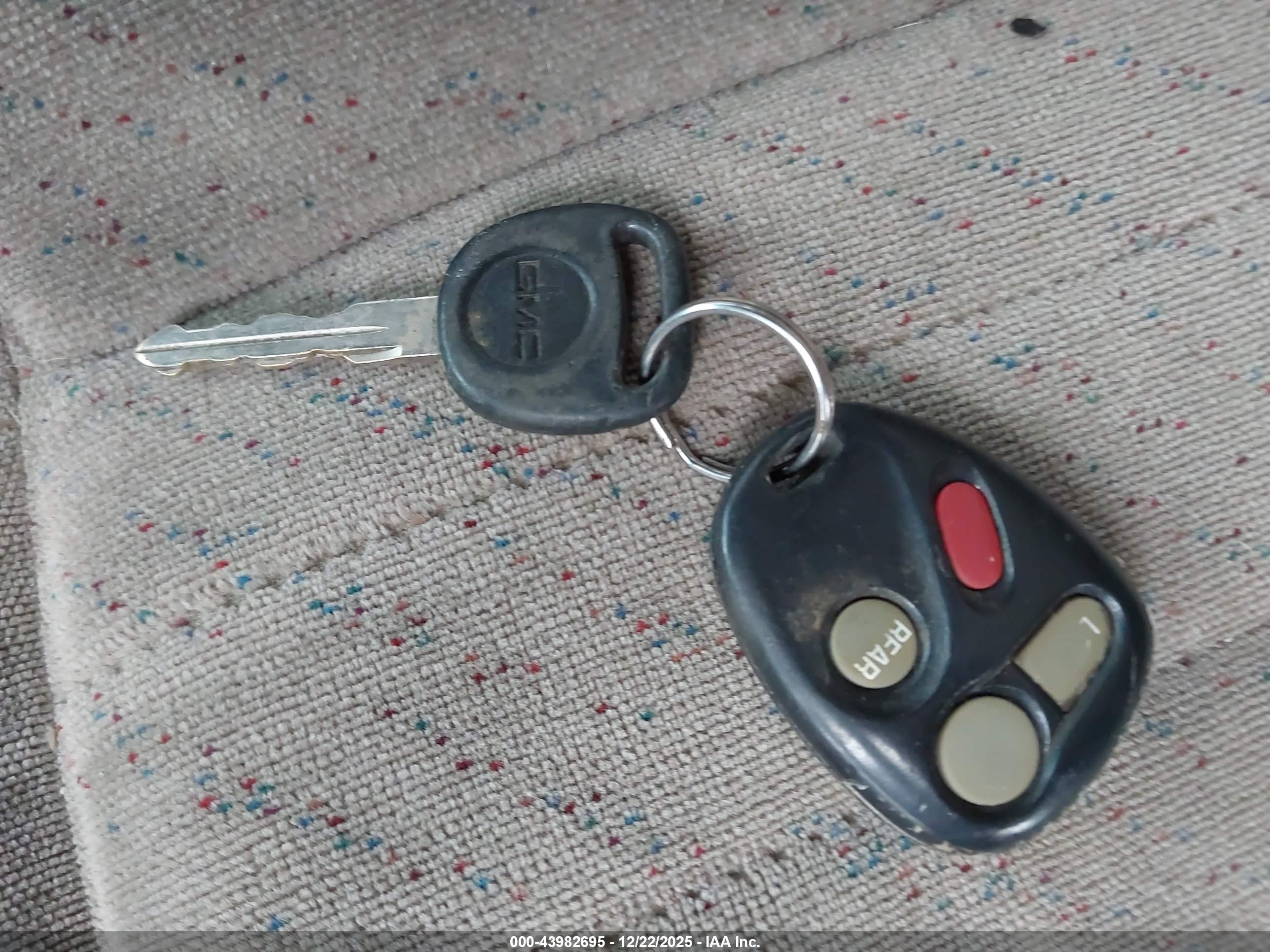 2004 Gmc Safari   Бордовый vin: 1GKDM19X64B507480