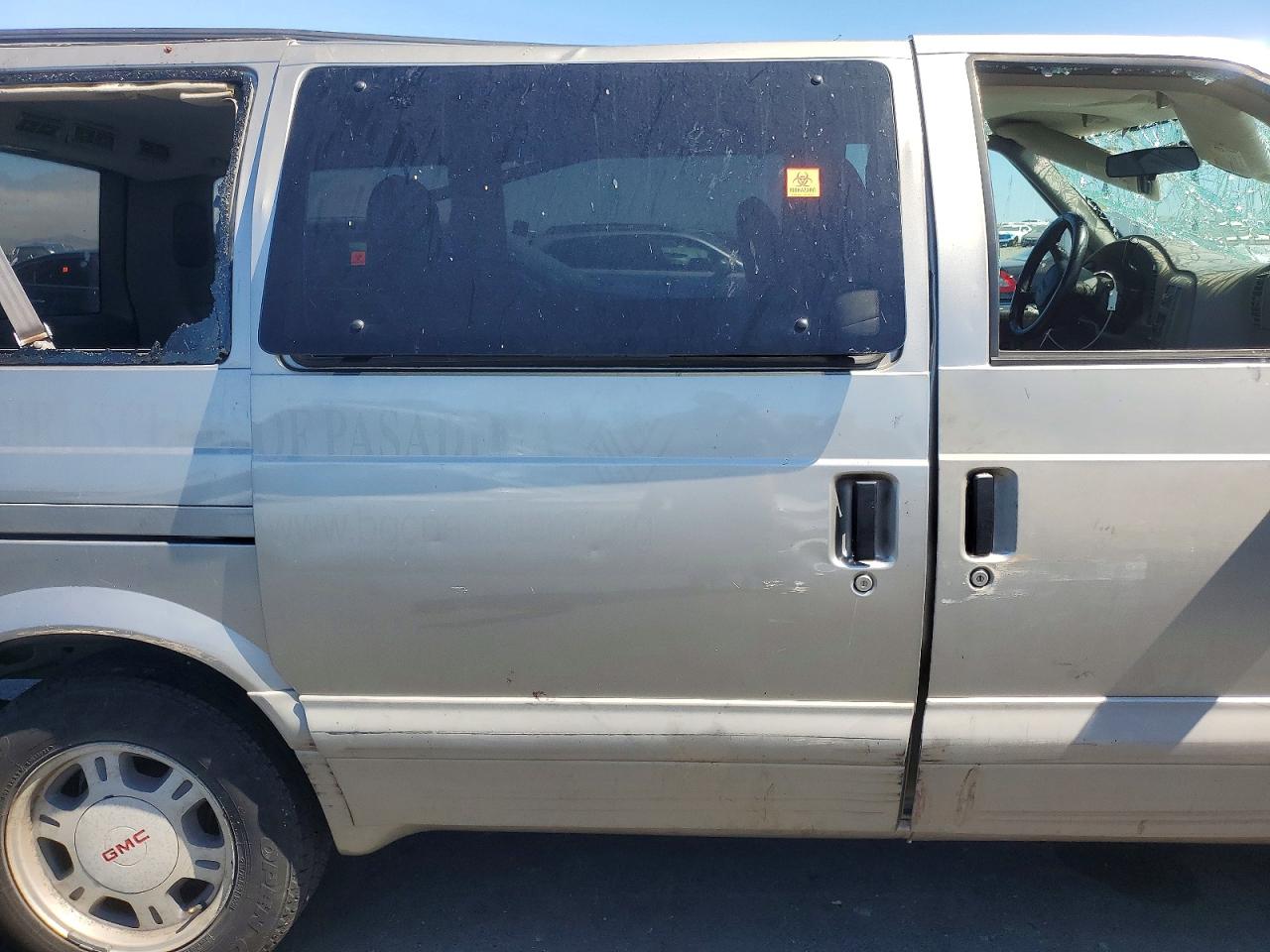 2005 Gmc Safari Xt Beige vin: 1GKDM19X75B500104