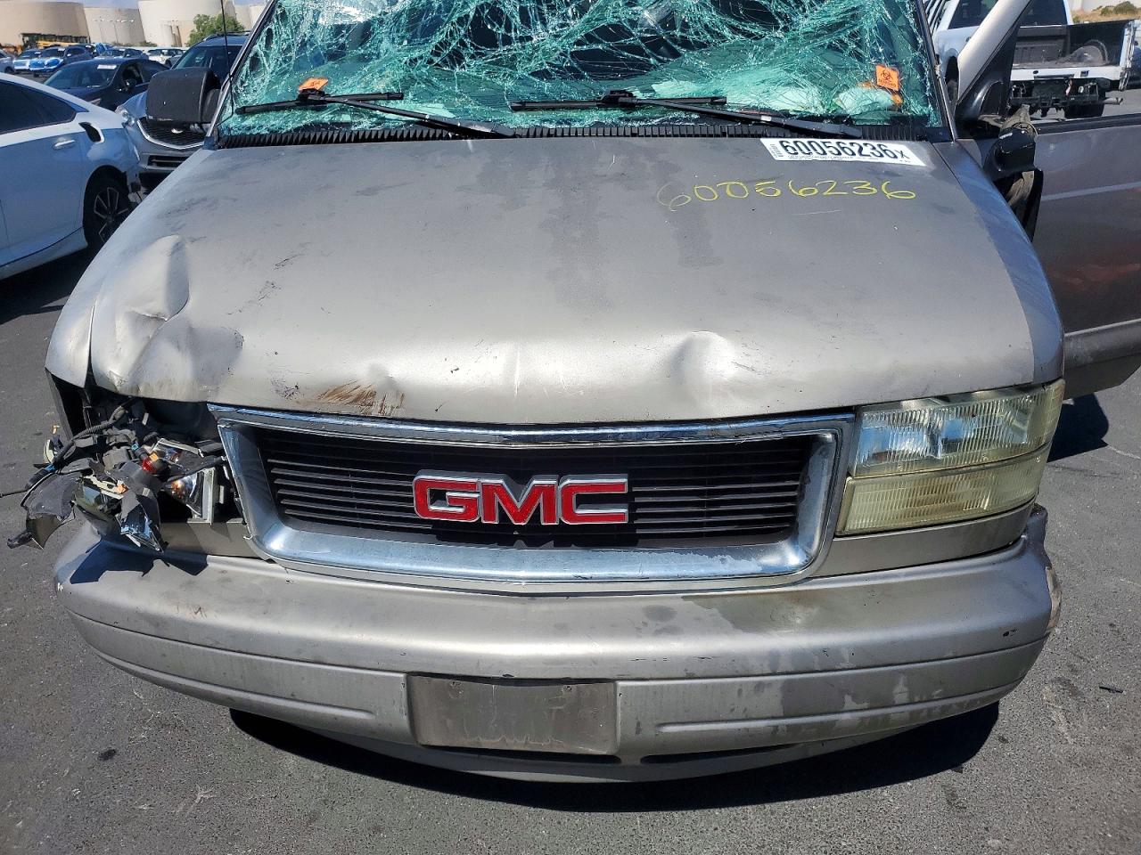 2005 Gmc Safari Xt Beige vin: 1GKDM19X75B500104