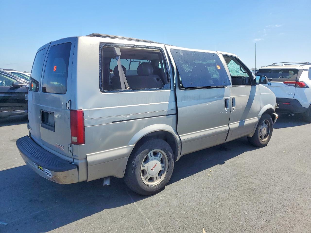 2005 Gmc Safari Xt Beige vin: 1GKDM19X75B500104