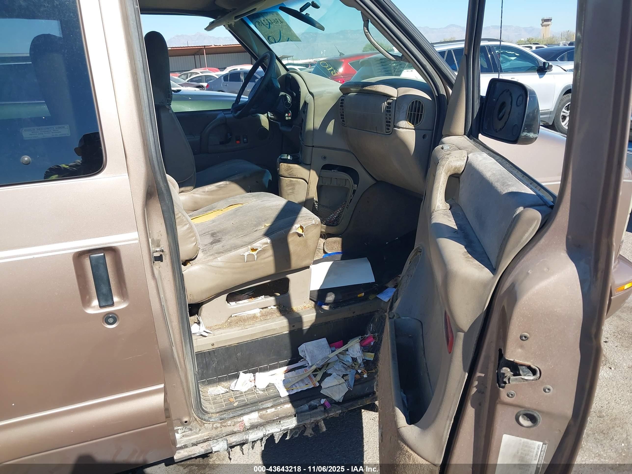 2004 Gmc Safari   Коричневый vin: 1GKDM19X84B502765