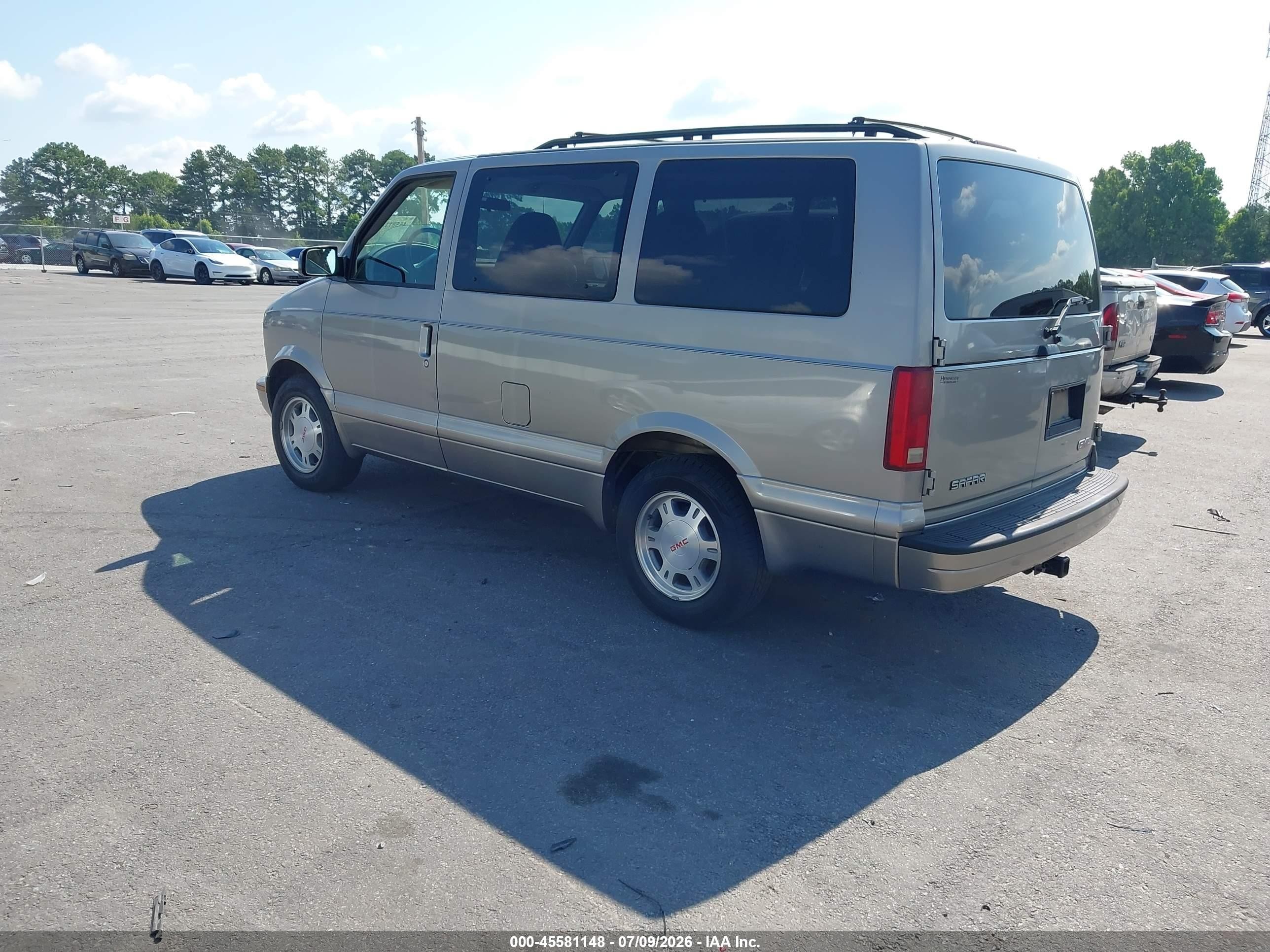 2005 Gmc Safari Passenger   Бежевый vin: 1GKDM19XX5B503613