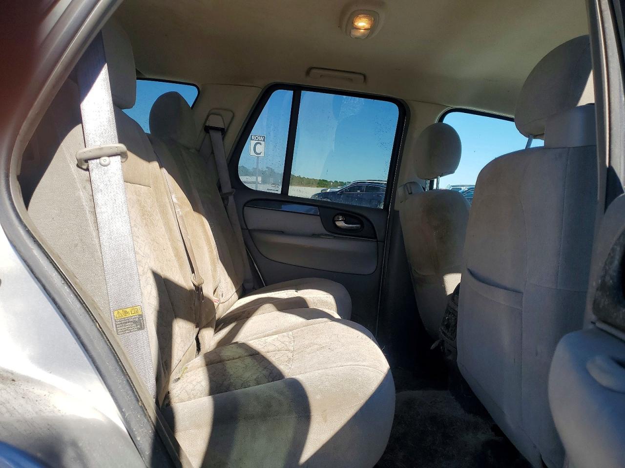 2005 Gmc Envoy Silver vin: 1GKDS13S152149872