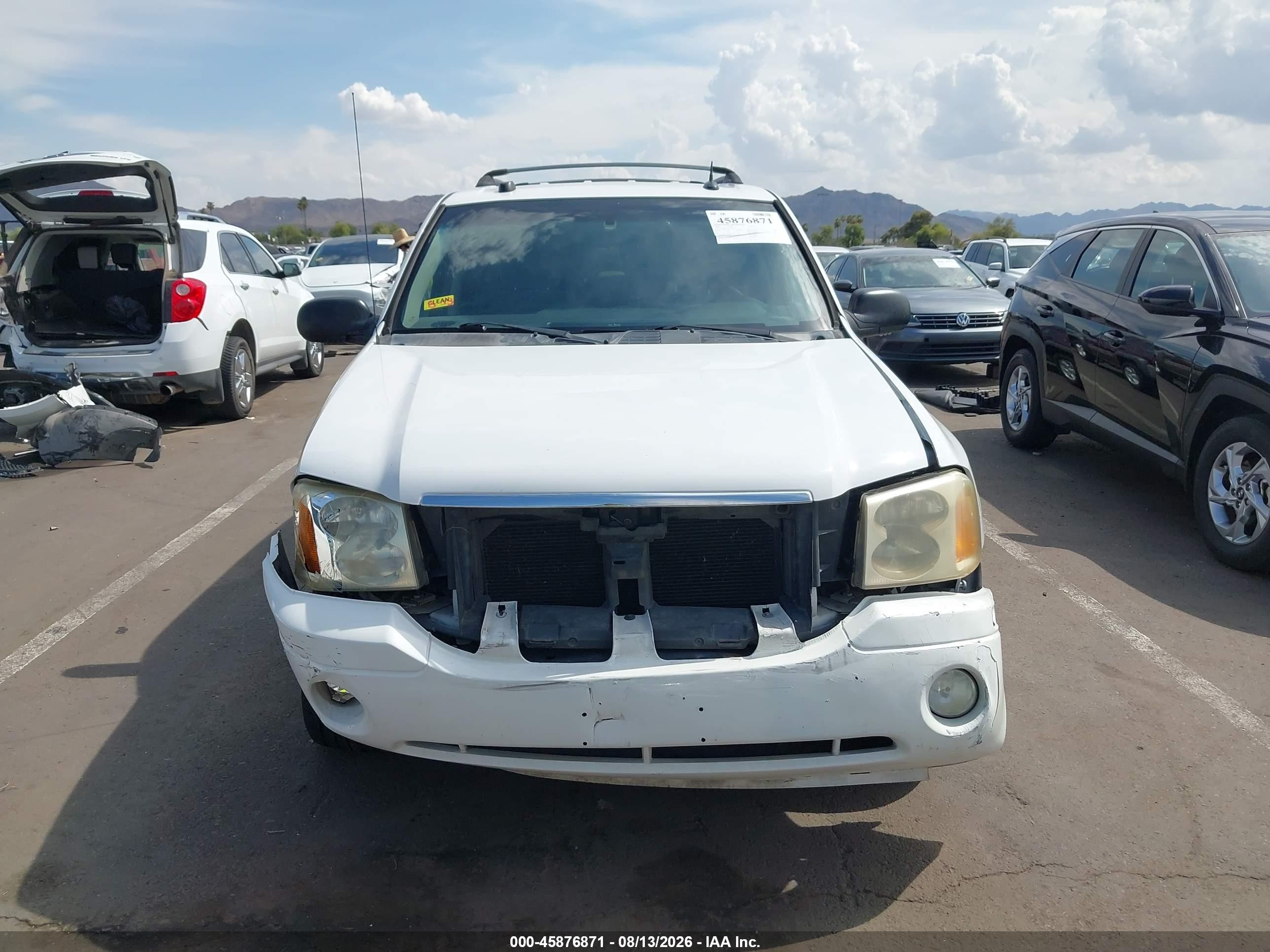 2005 Gmc Envoy Sle White vin: 1GKDS13S252212977