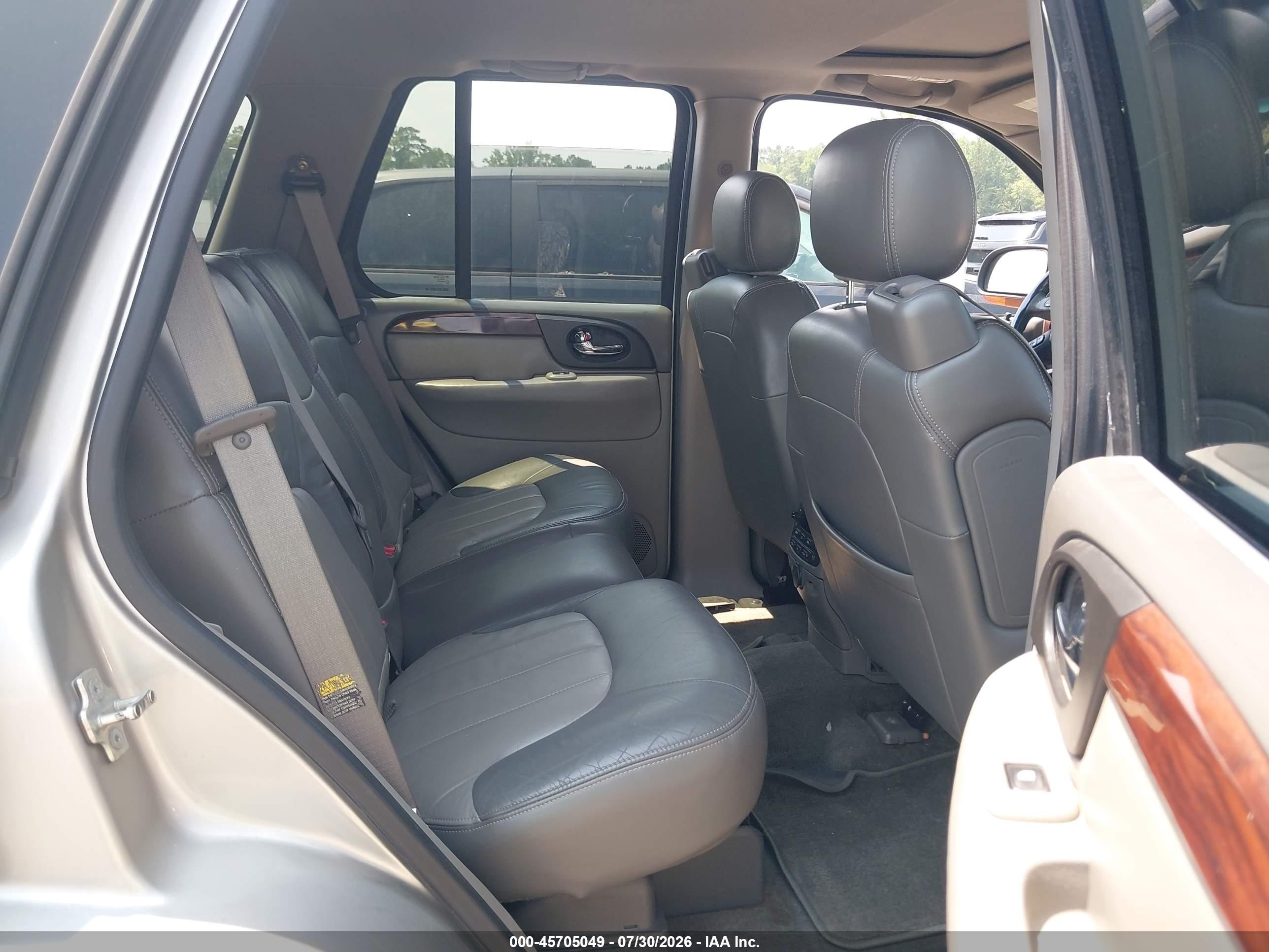 2004 Gmc Envoy Slt Silver vin: 1GKDS13S342394512