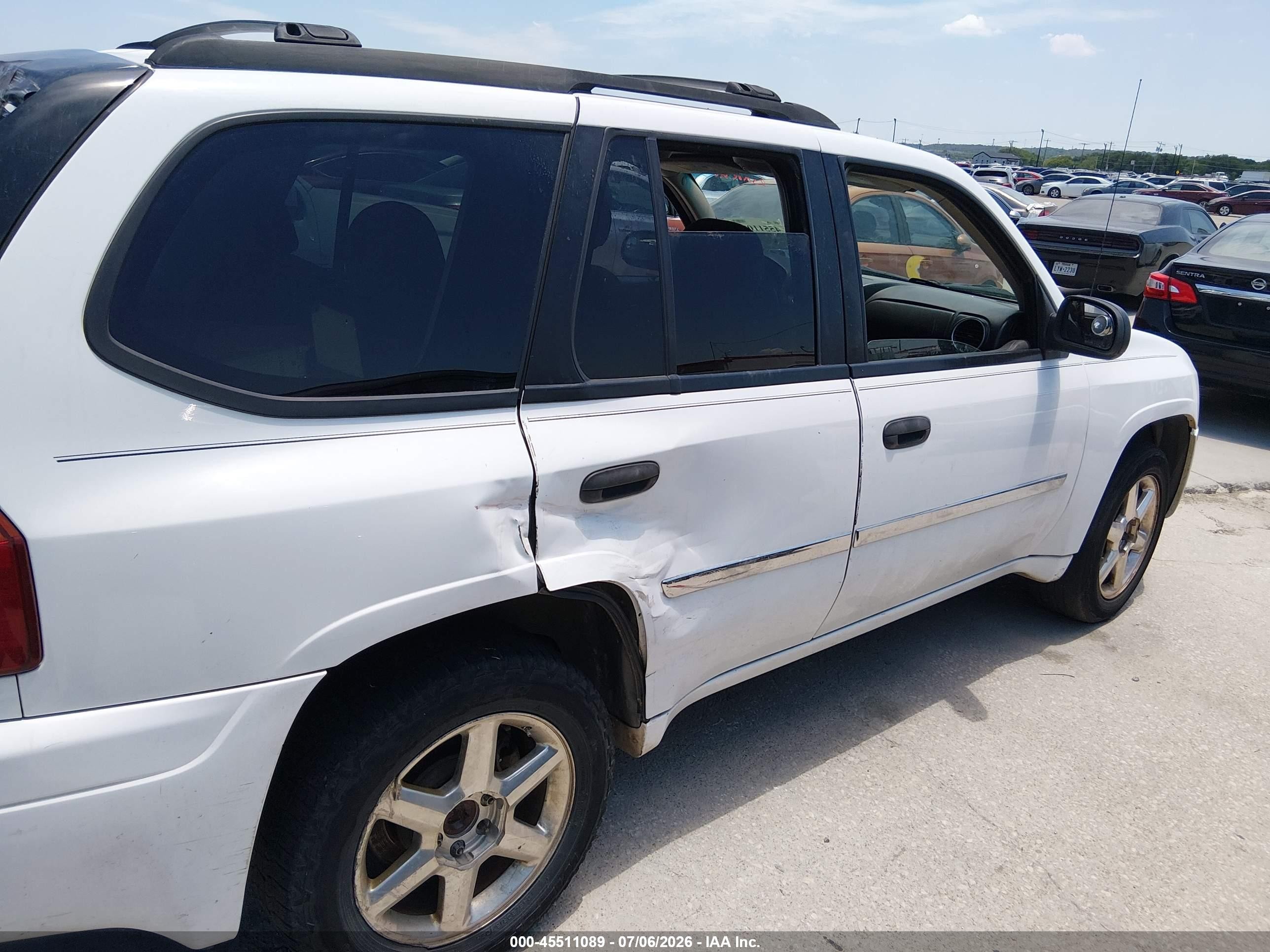 2007 Gmc Envoy Sle White vin: 1GKDS13S472152011