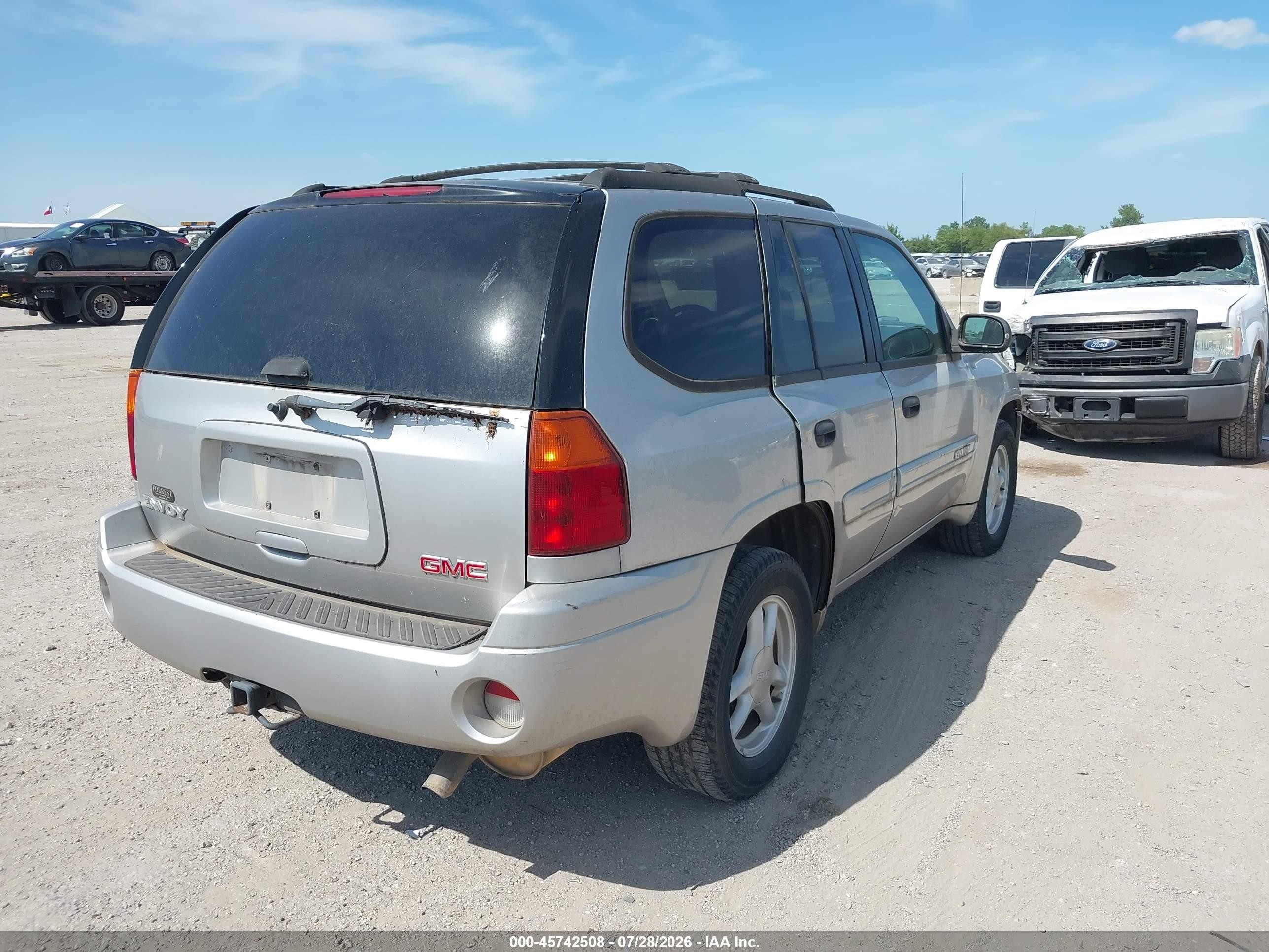 2004 Gmc Envoy Sle Silver vin: 1GKDS13SX42134575