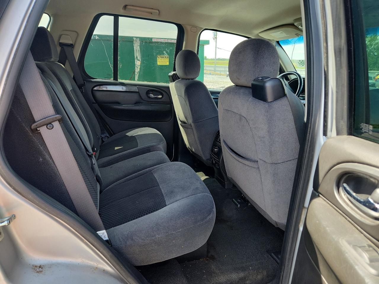 2009 Gmc Envoy Sle Silver vin: 1GKDS33S492104345