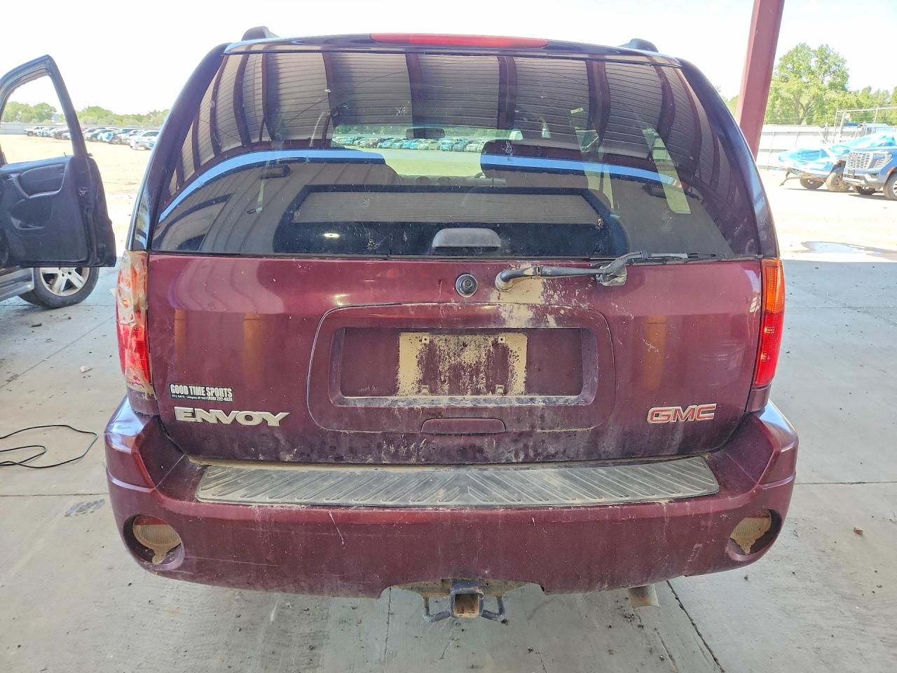 2004 Gmc Envoy Burgundy vin: 1GKDT13S042117619