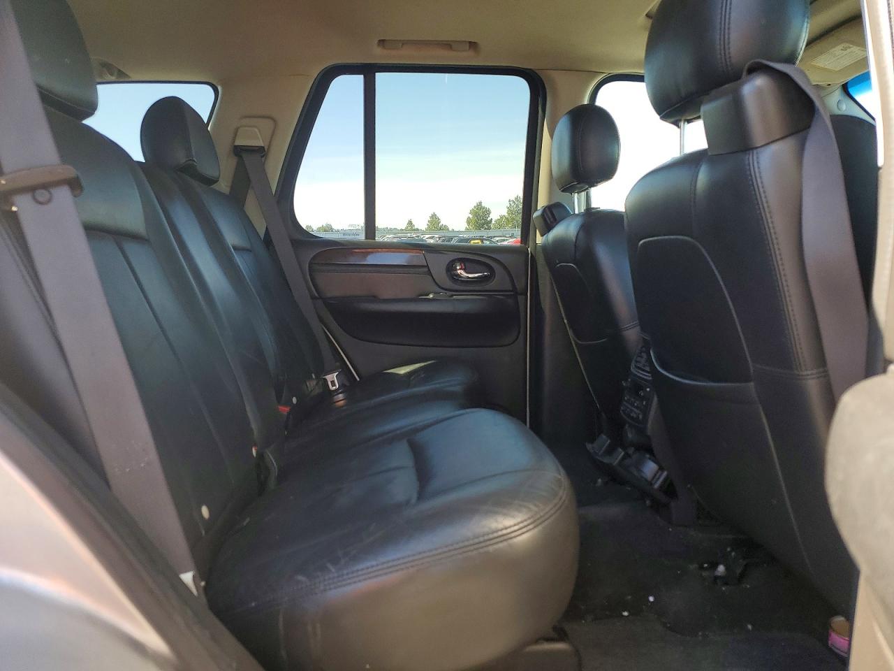 2005 Gmc Envoy Silver vin: 1GKDT13S052135541