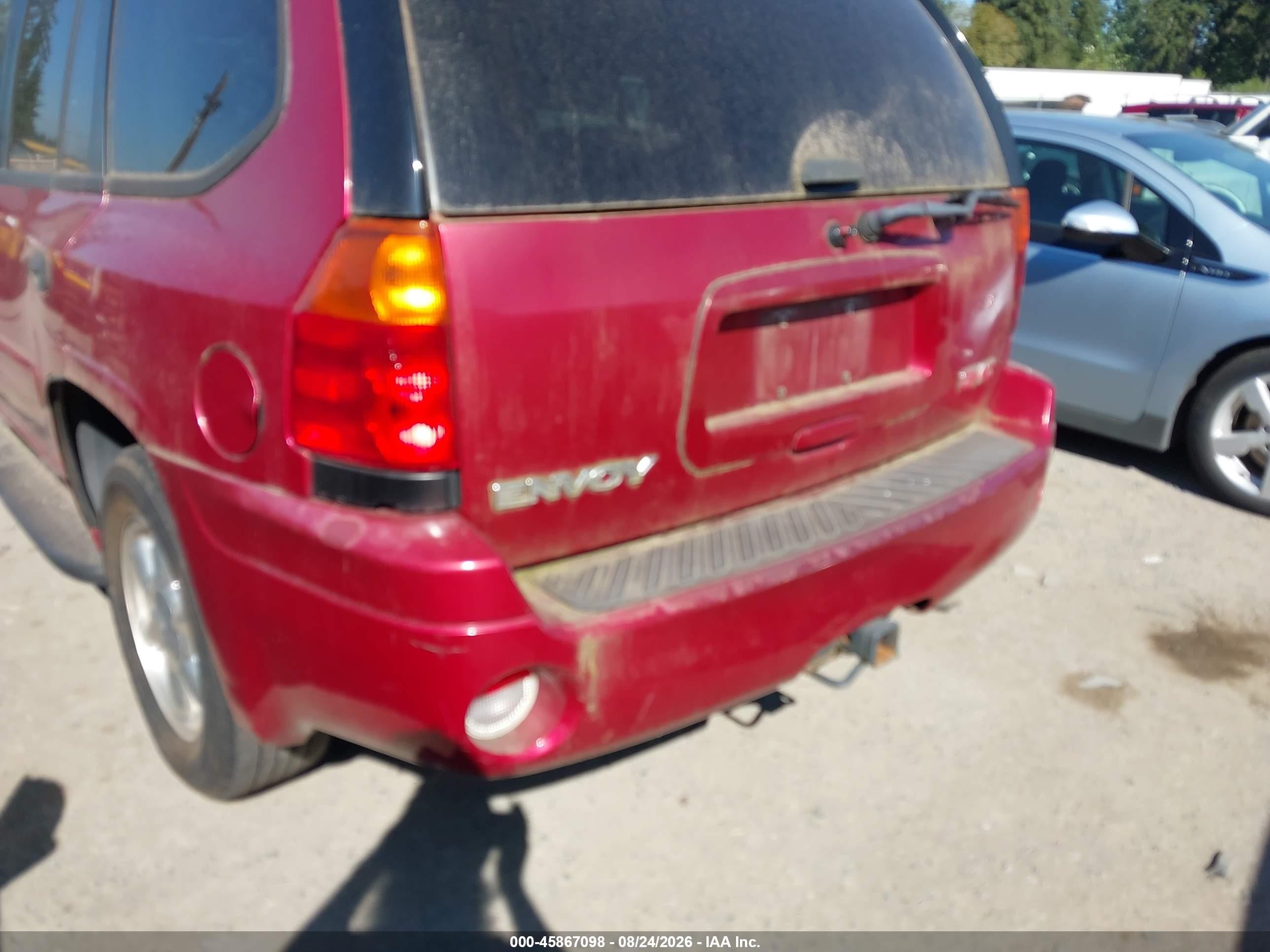 2005 Gmc Envoy Sle Red vin: 1GKDT13S052169415