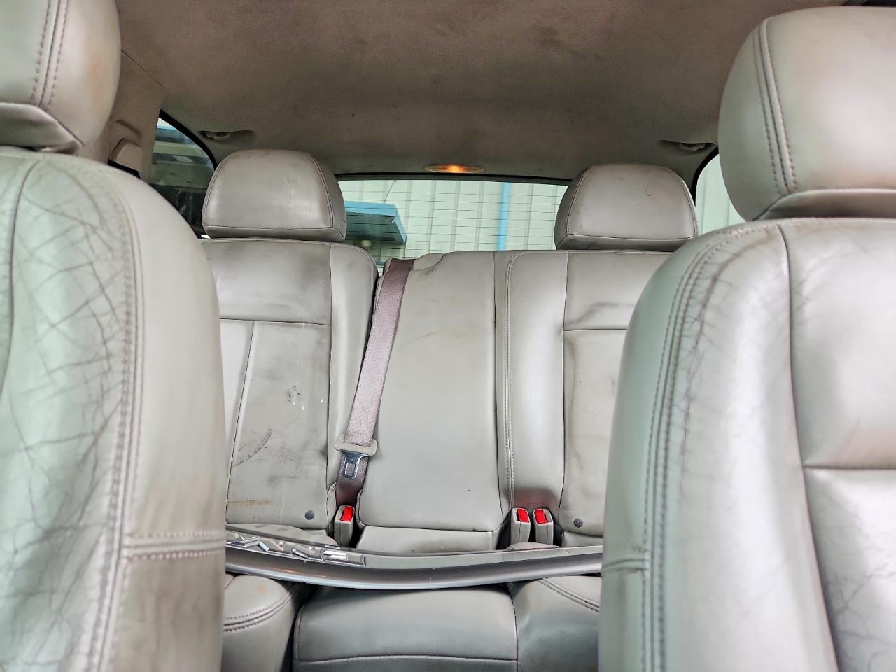 2005 Gmc Envoy Tan vin: 1GKDT13S052308832