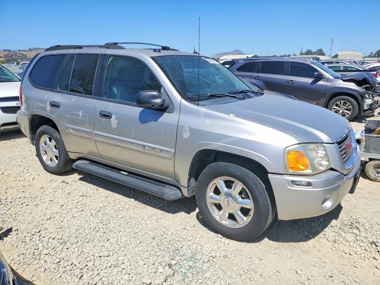 2005 Gmc Envoy Silver vin: 1GKDT13S052363717