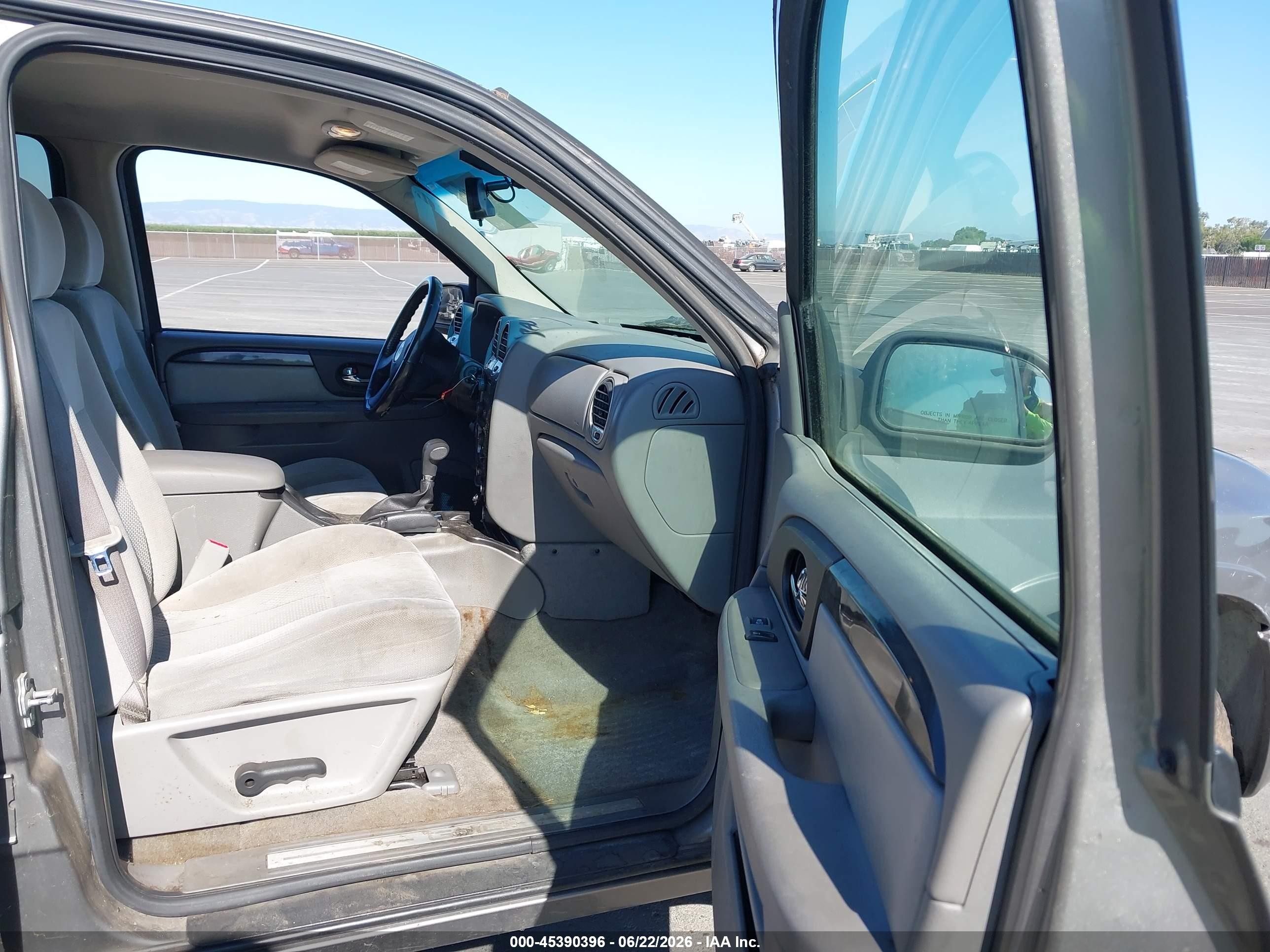2007 Gmc Envoy Sle Gray vin: 1GKDT13S072204182