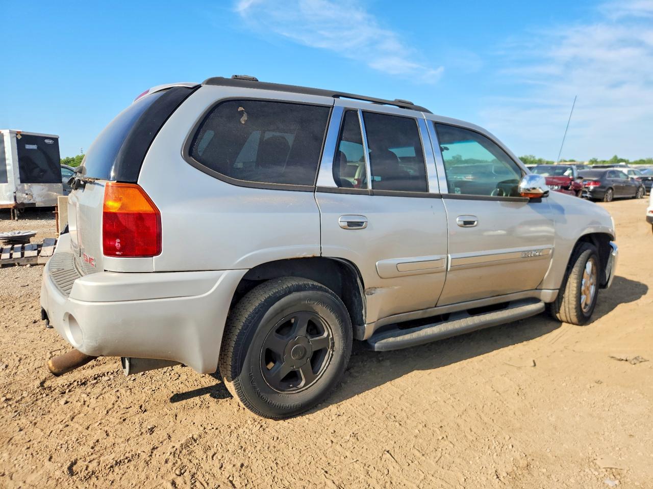 2005 Gmc Envoy Silver vin: 1GKDT13S152248740