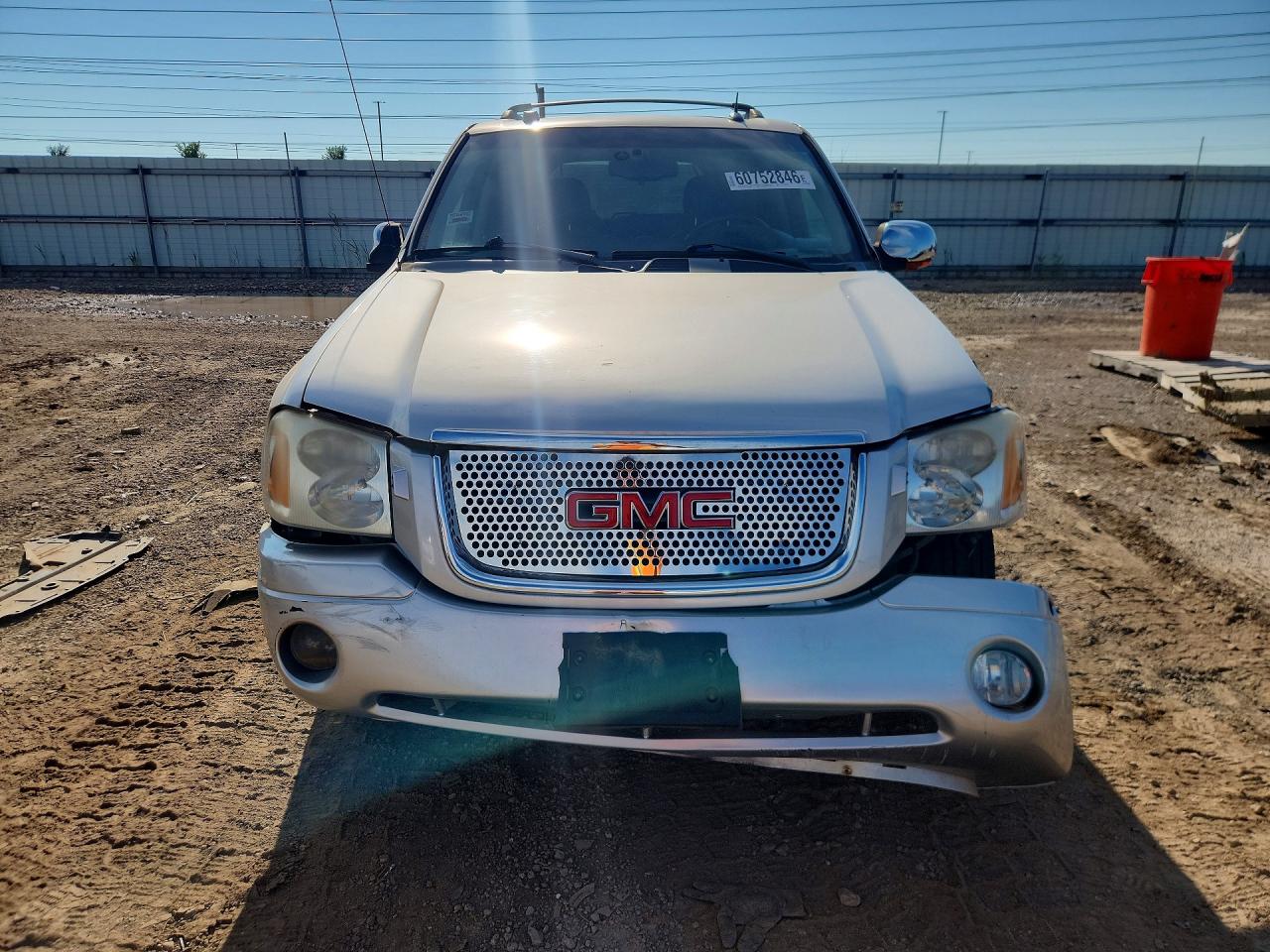2005 Gmc Envoy Silver vin: 1GKDT13S152248740