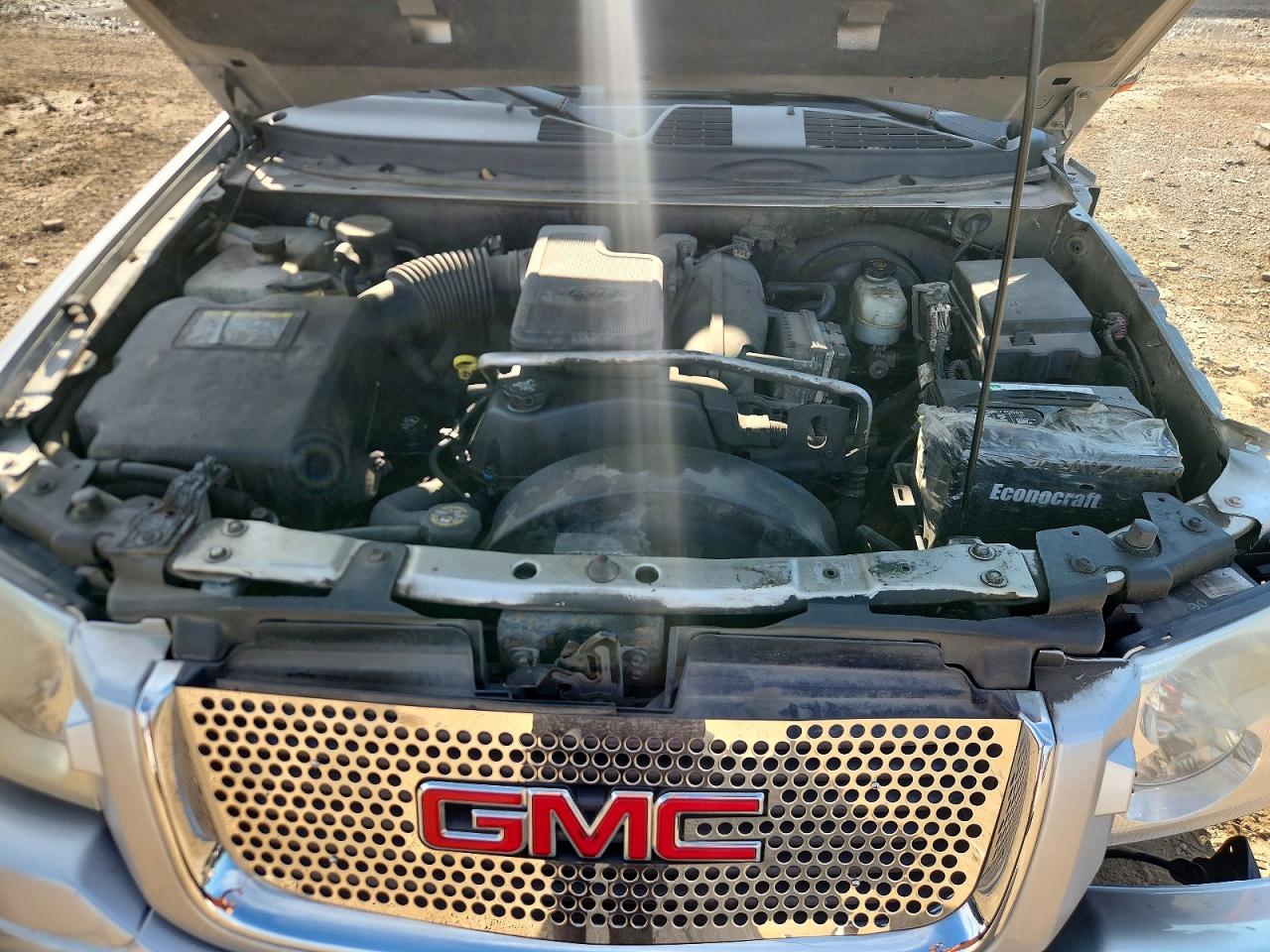2005 Gmc Envoy Silver vin: 1GKDT13S152248740