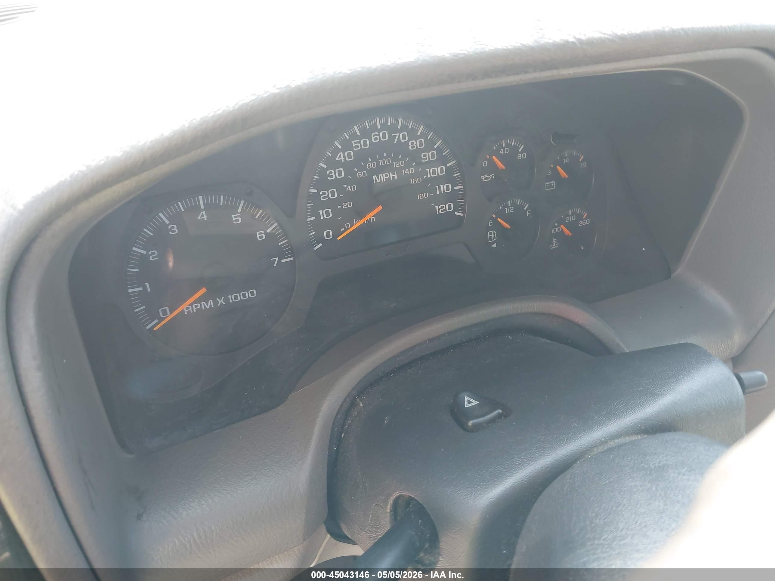2002 Gmc Envoy Sle Серебряный vin: 1GKDT13S222228203