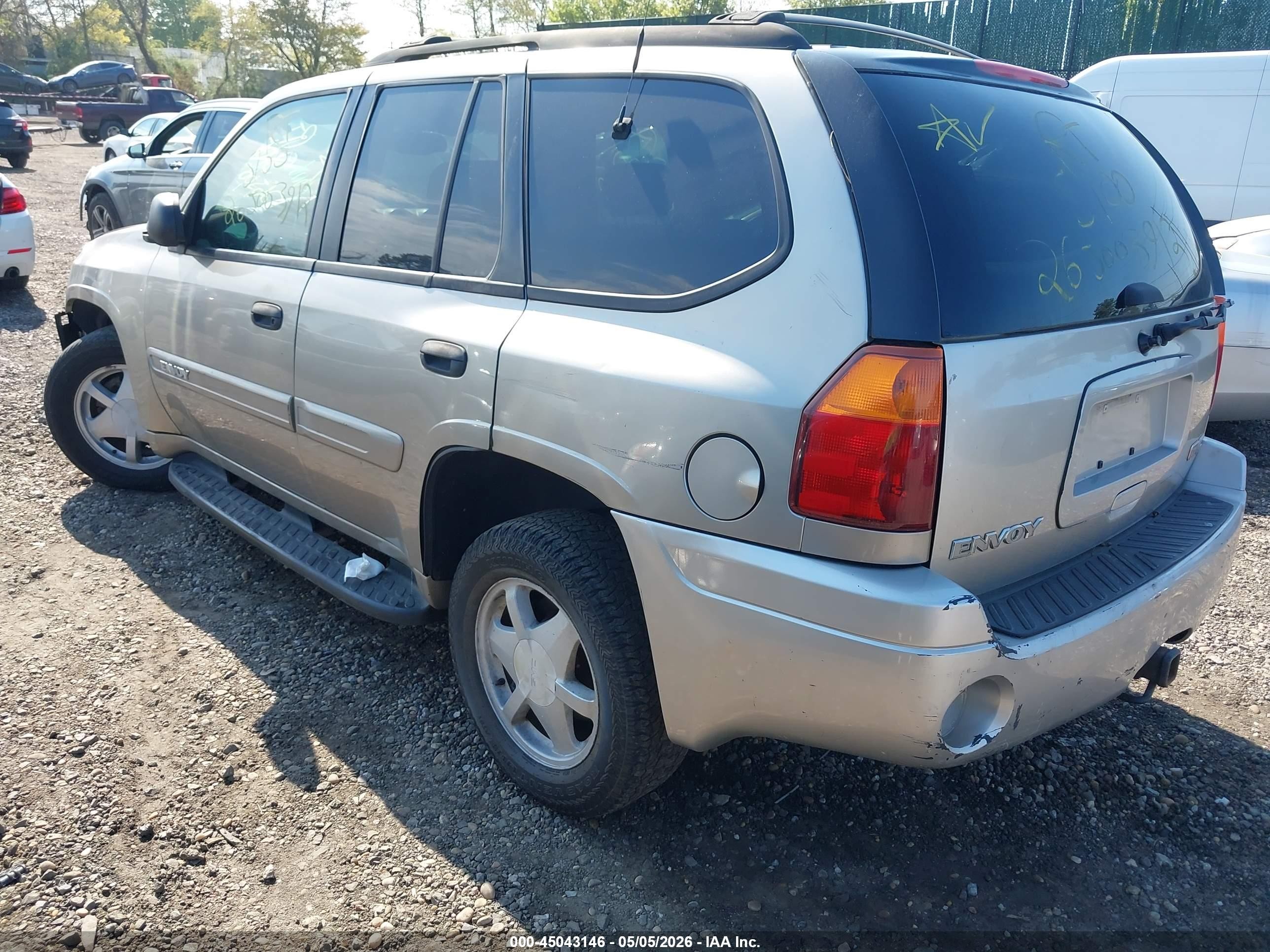 2002 Gmc Envoy Sle Серебряный vin: 1GKDT13S222228203
