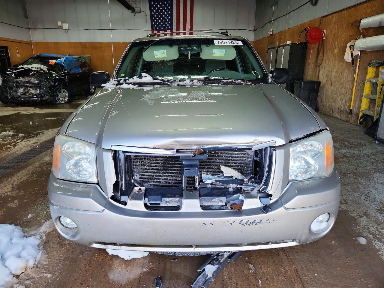 2002 Gmc Envoy Beige vin: 1GKDT13S222283489