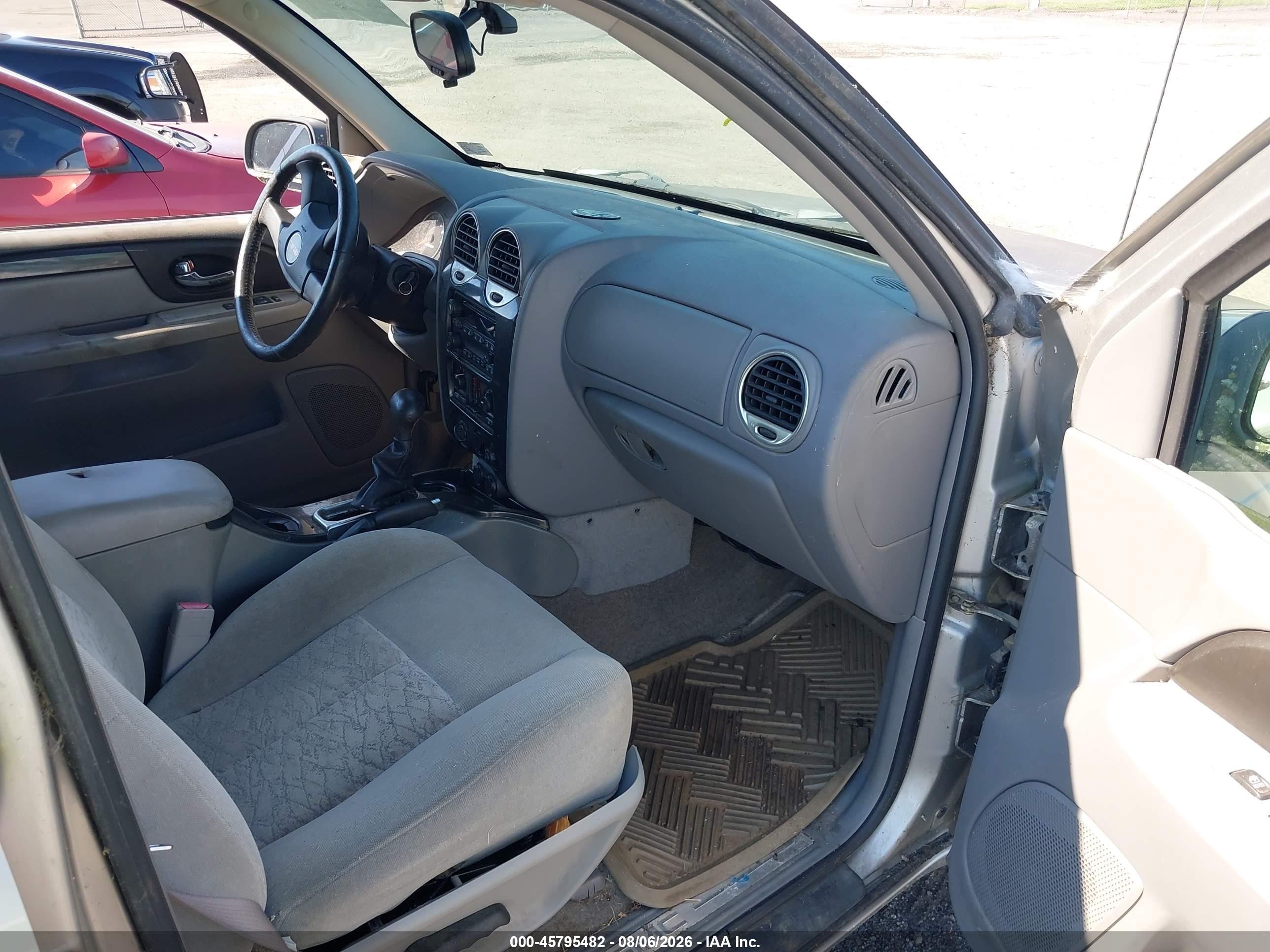 2005 Gmc Envoy Sle Silver vin: 1GKDT13S252208666