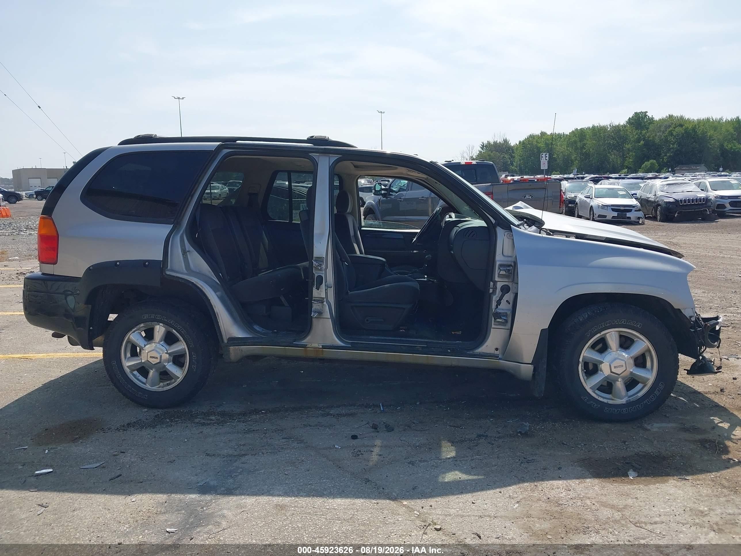 2008 Gmc Envoy Silver vin: 1GKDT13S282223995