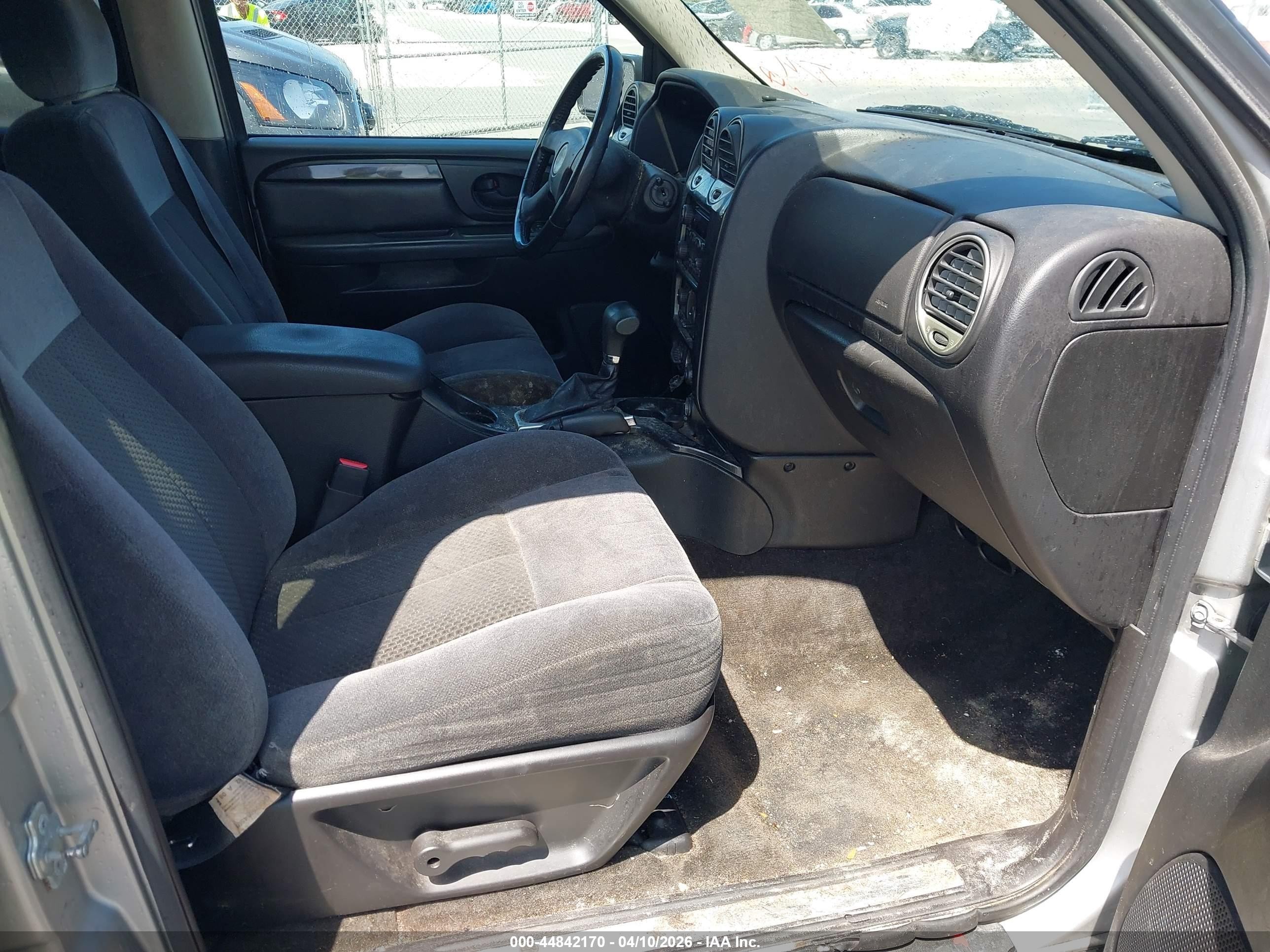2008 Gmc Envoy Sle Серебряный vin: 1GKDT13S282240215