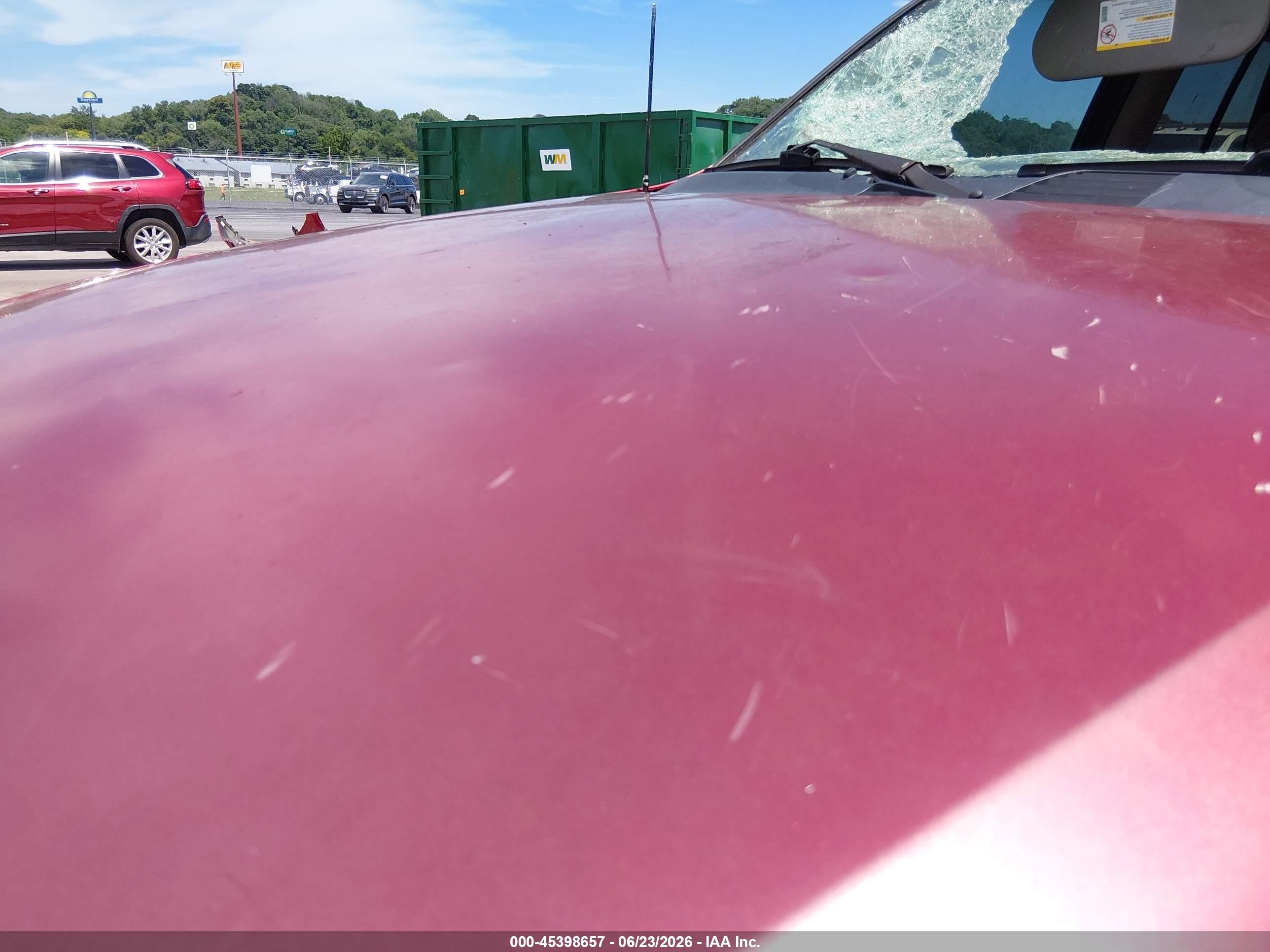2004 Gmc Envoy Sle Red vin: 1GKDT13S342253971
