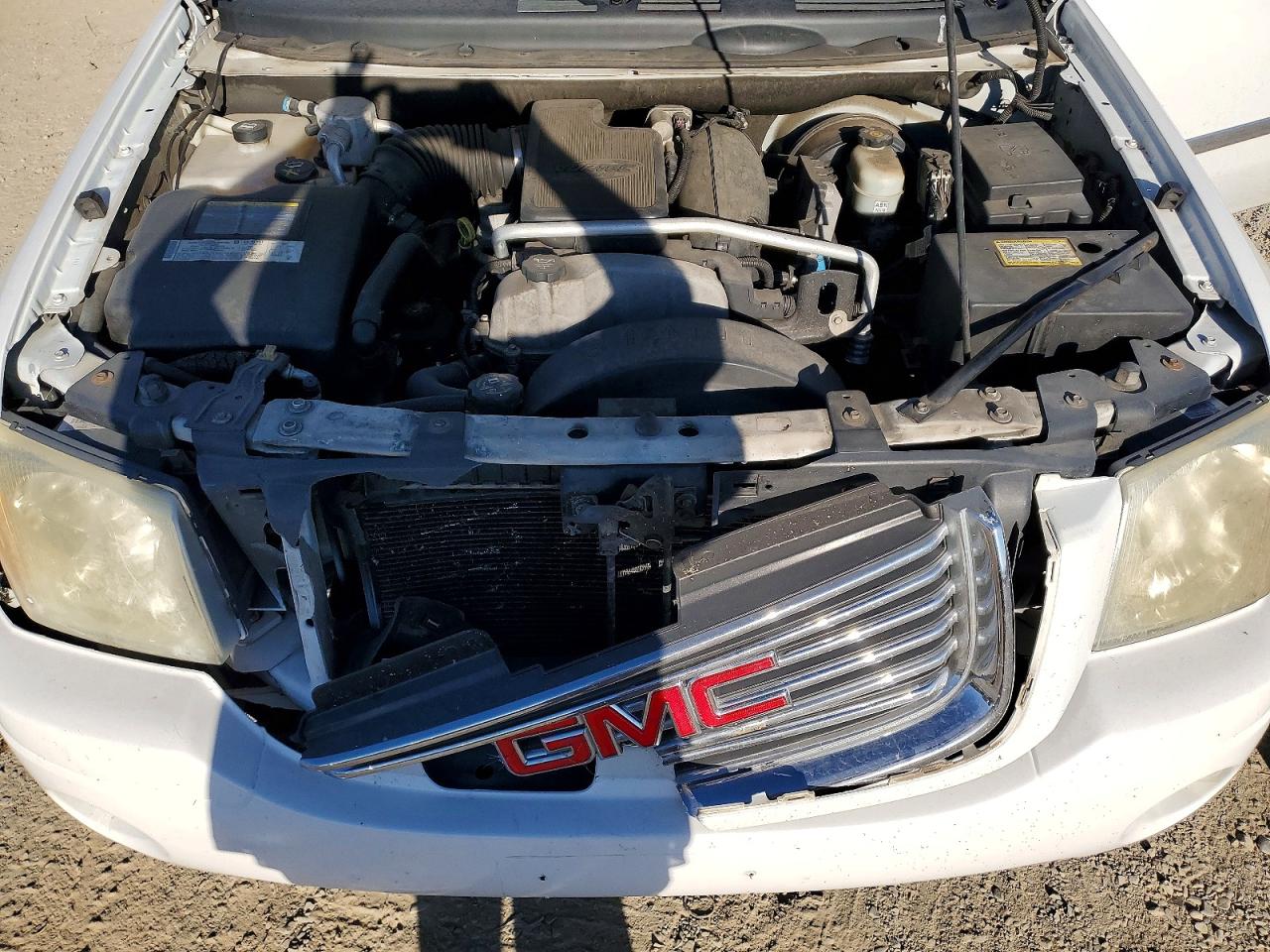 2006 Gmc Envoy White vin: 1GKDT13S362124745