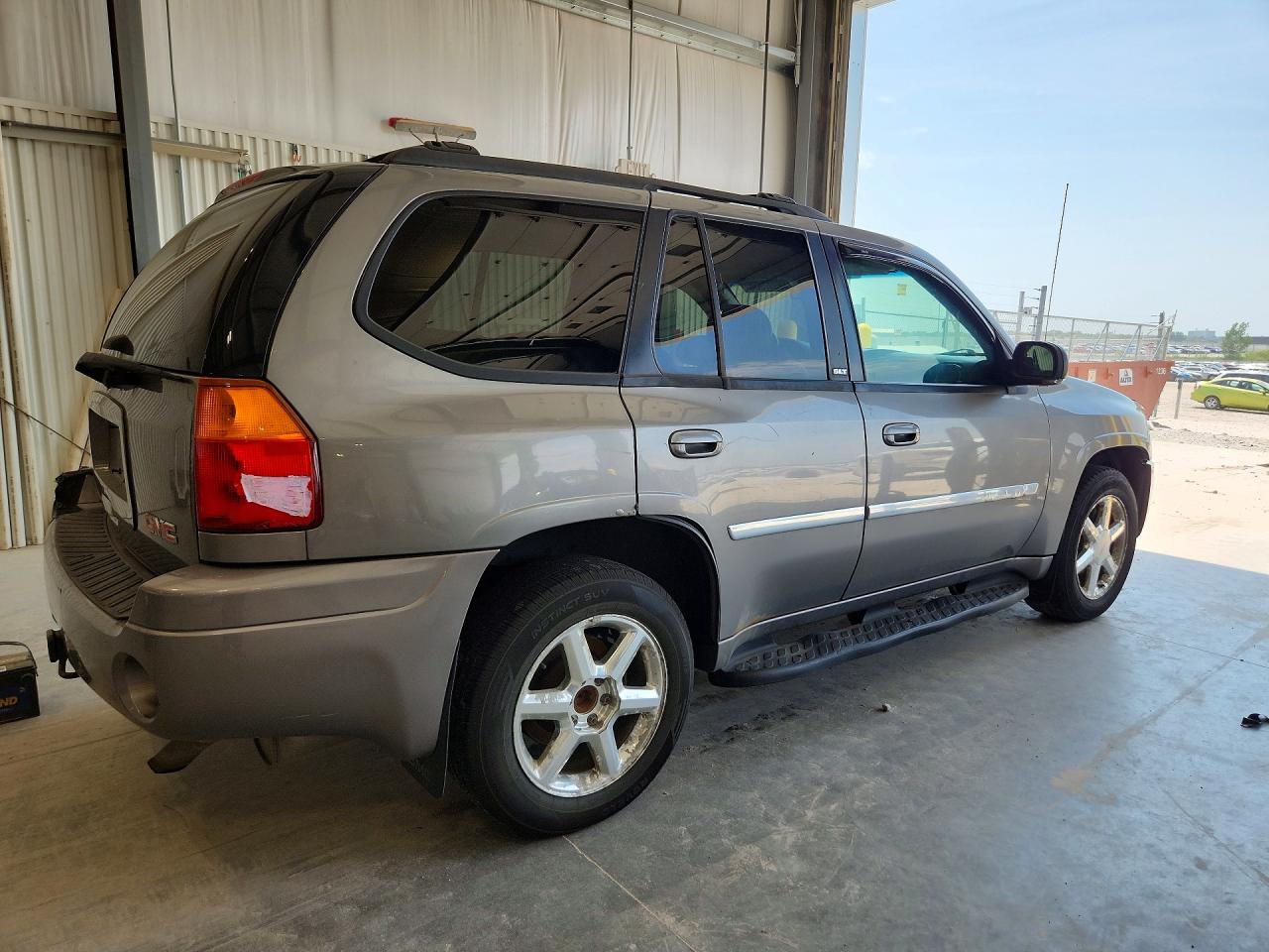2008 Gmc Envoy Gray vin: 1GKDT13S382123503