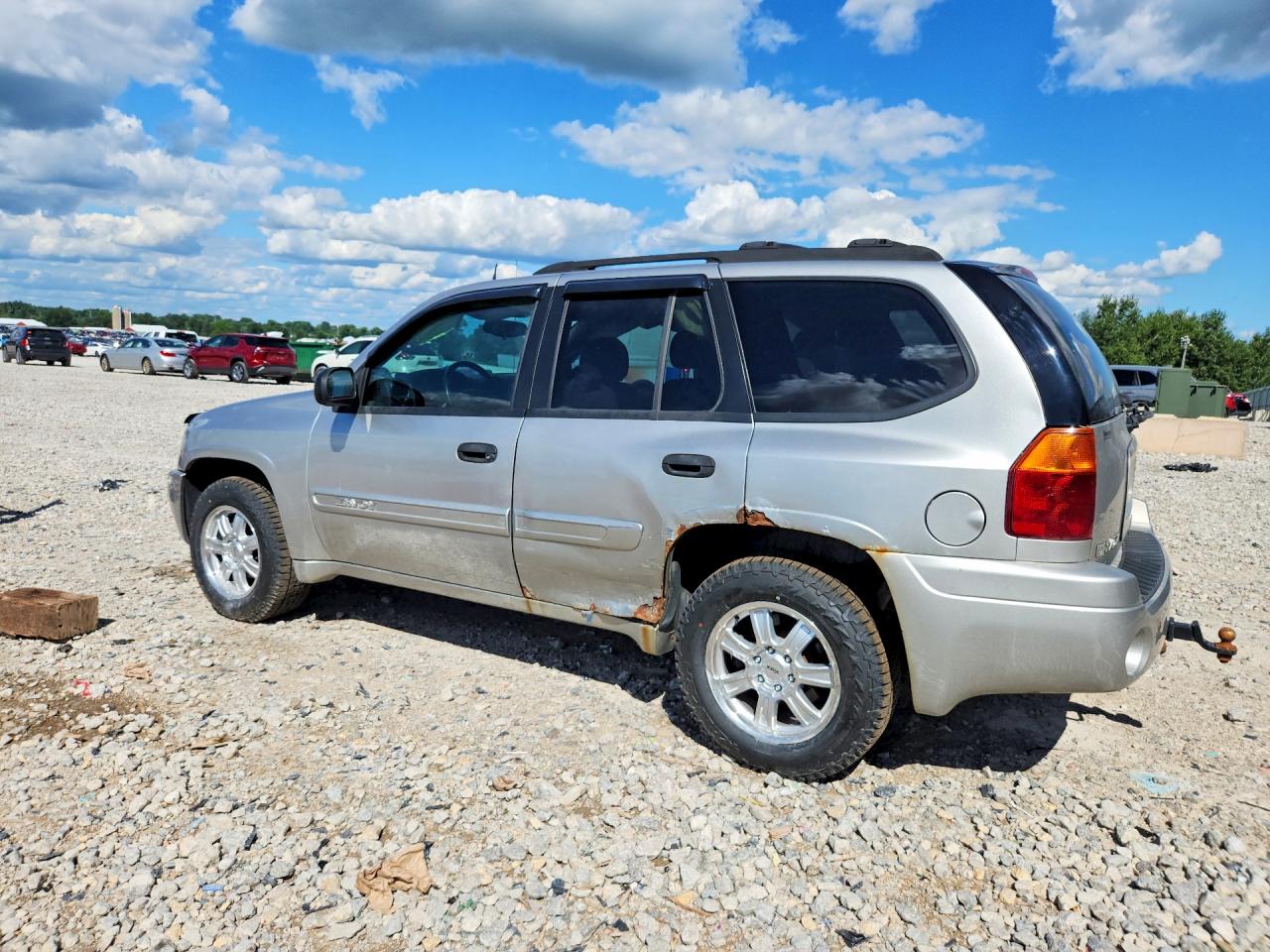 2005 Gmc Envoy Silver vin: 1GKDT13S452377040