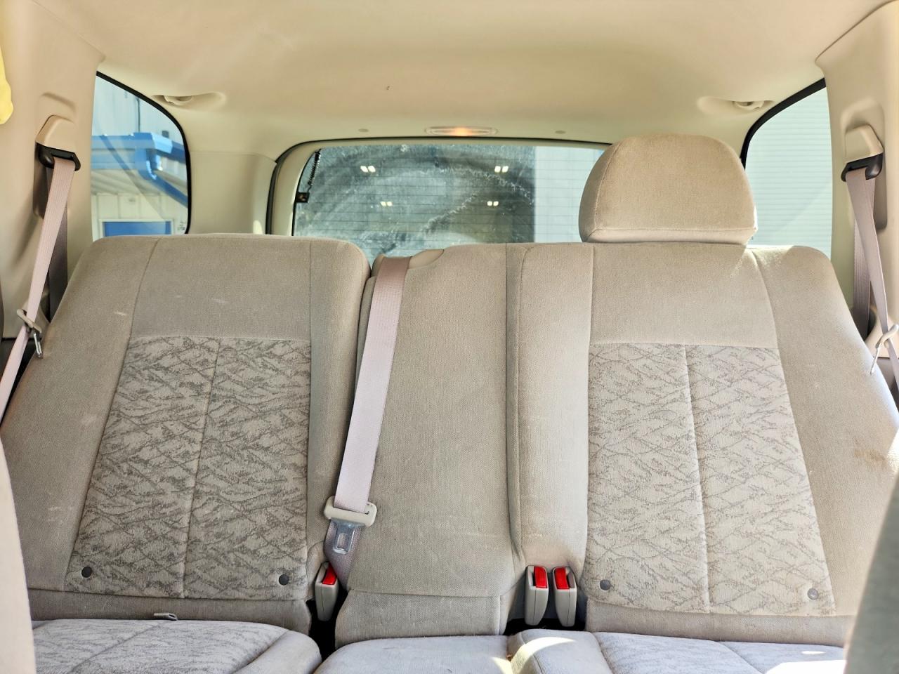 2005 Gmc Envoy Silver vin: 1GKDT13S452377040