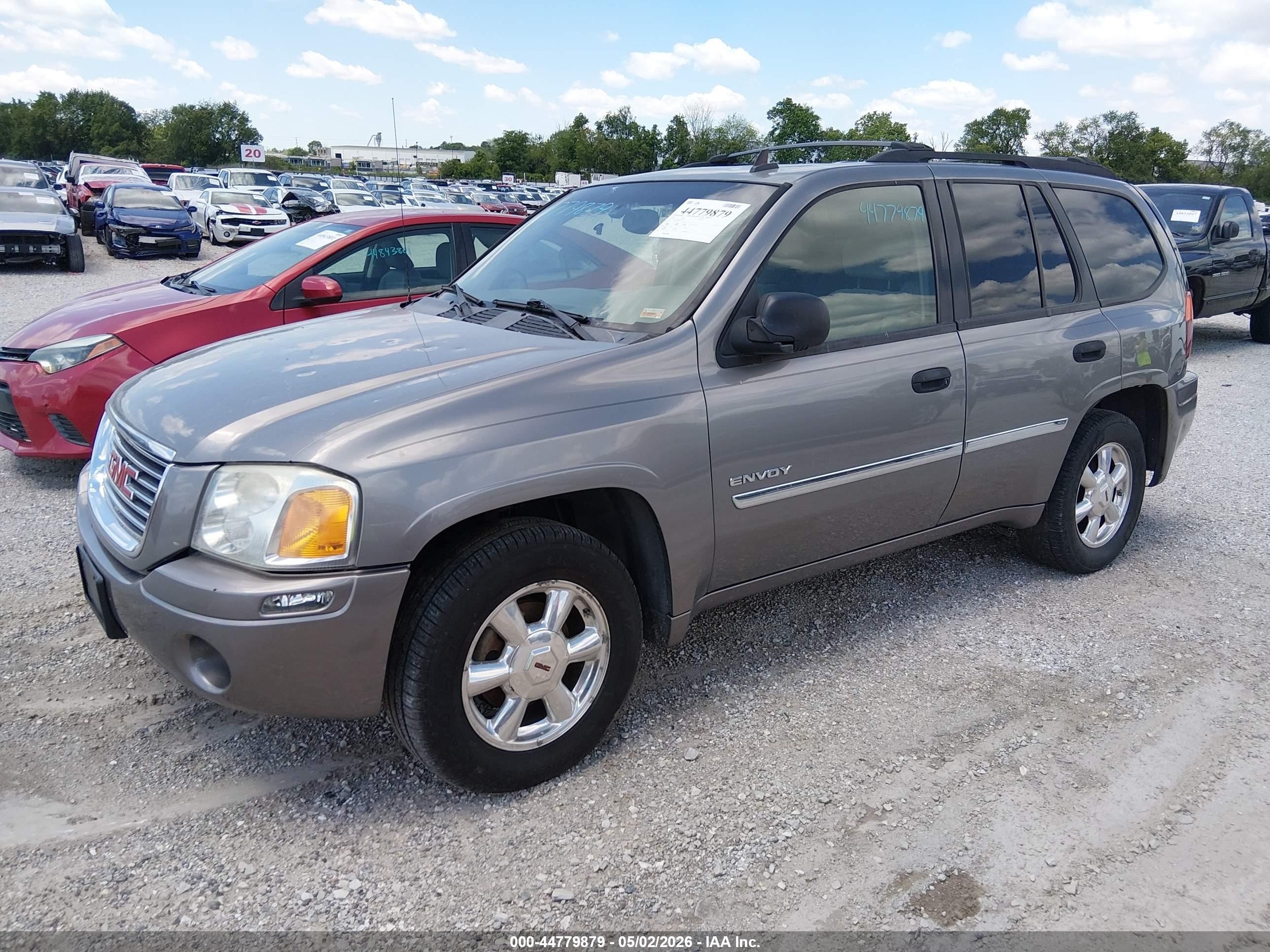 2006 Gmc Envoy Sle Tan vin: 1GKDT13S462235739