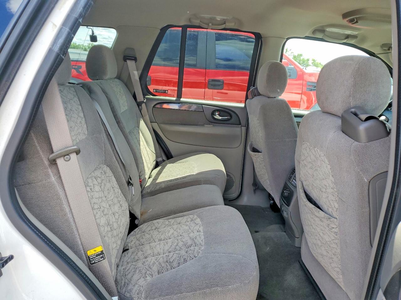 2002 Gmc Envoy White vin: 1GKDT13S522503370