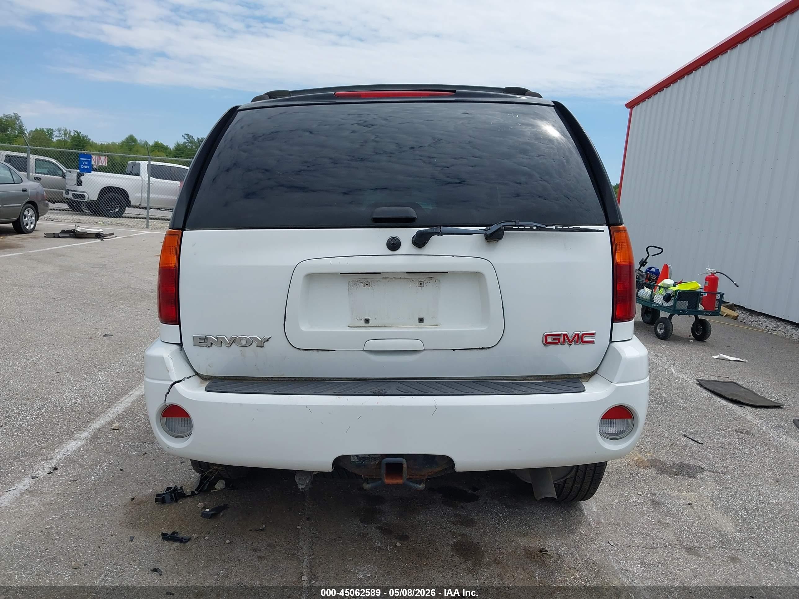 2005 Gmc Envoy Slt White vin: 1GKDT13S552310690