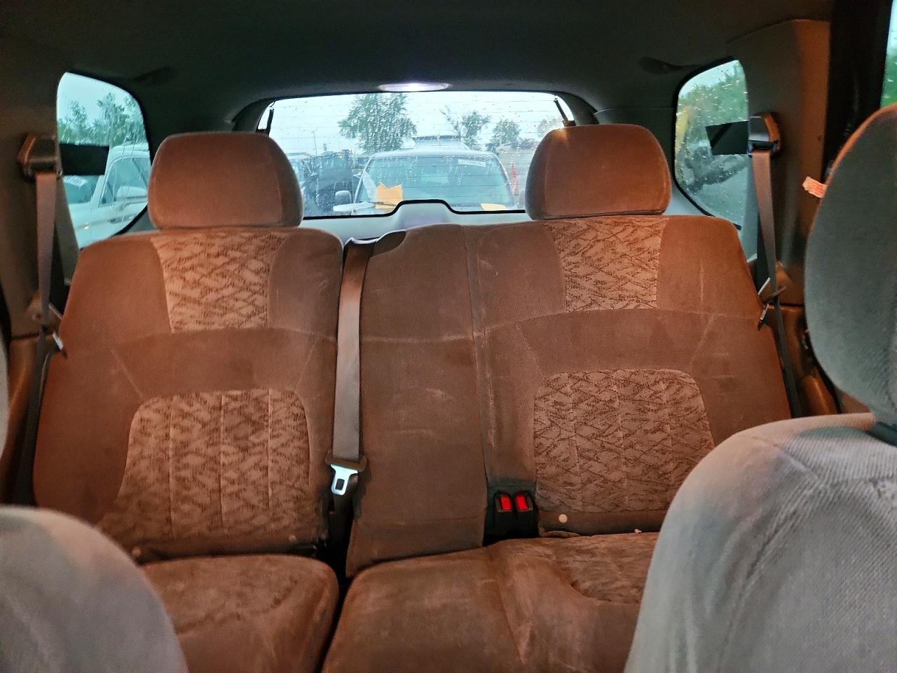 2004 Gmc Envoy Silver vin: 1GKDT13S642232659